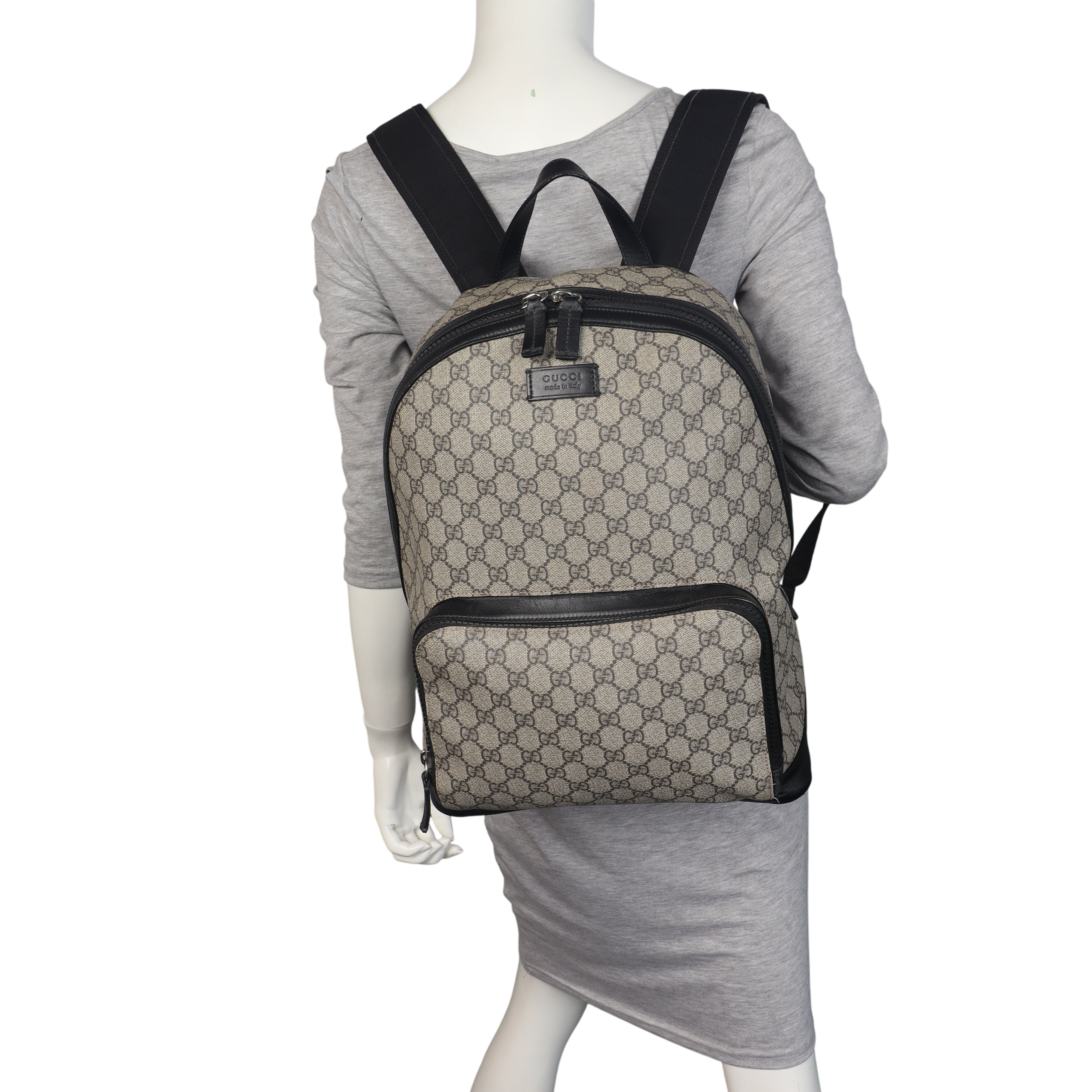 Gucci GG Supreme Backpack Large