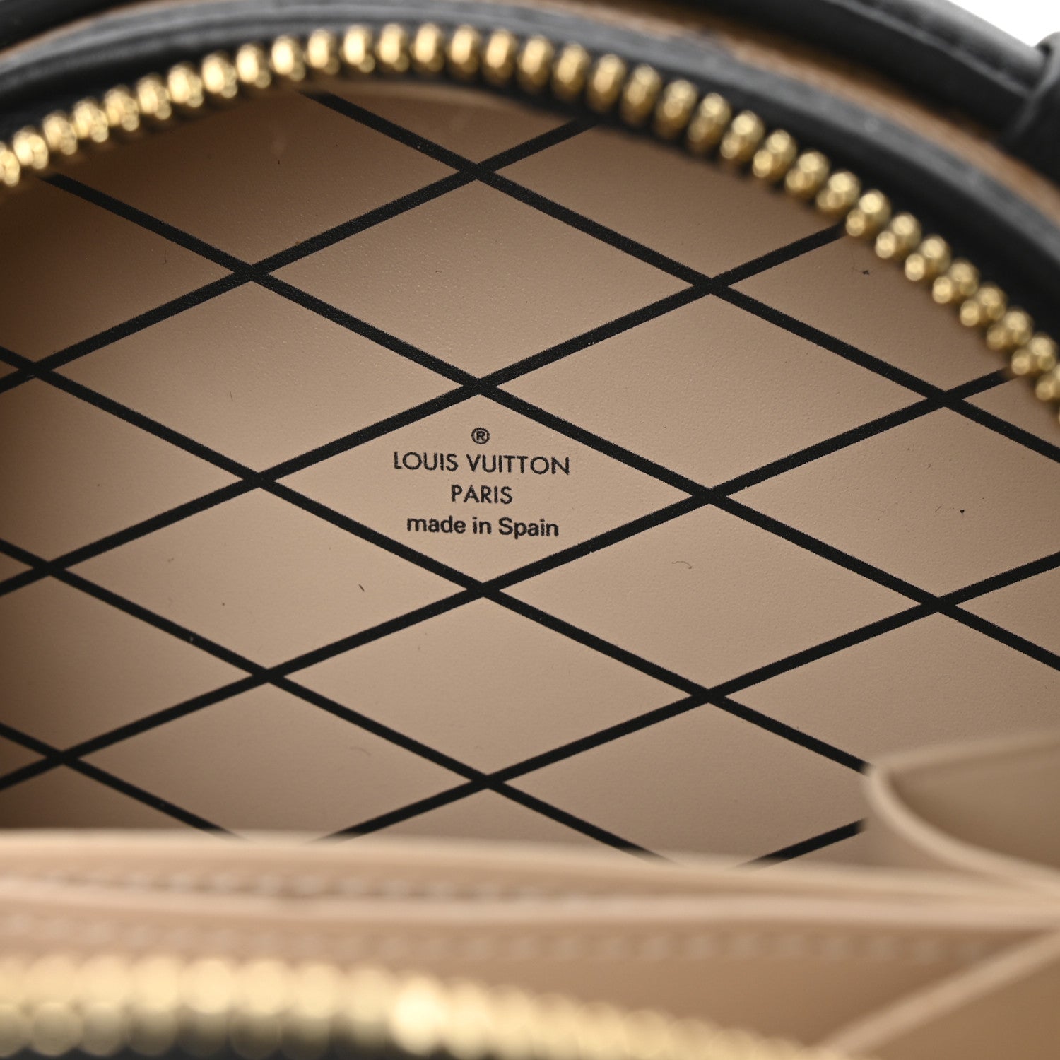 Reverse Monogram Mini Boite Chapeau