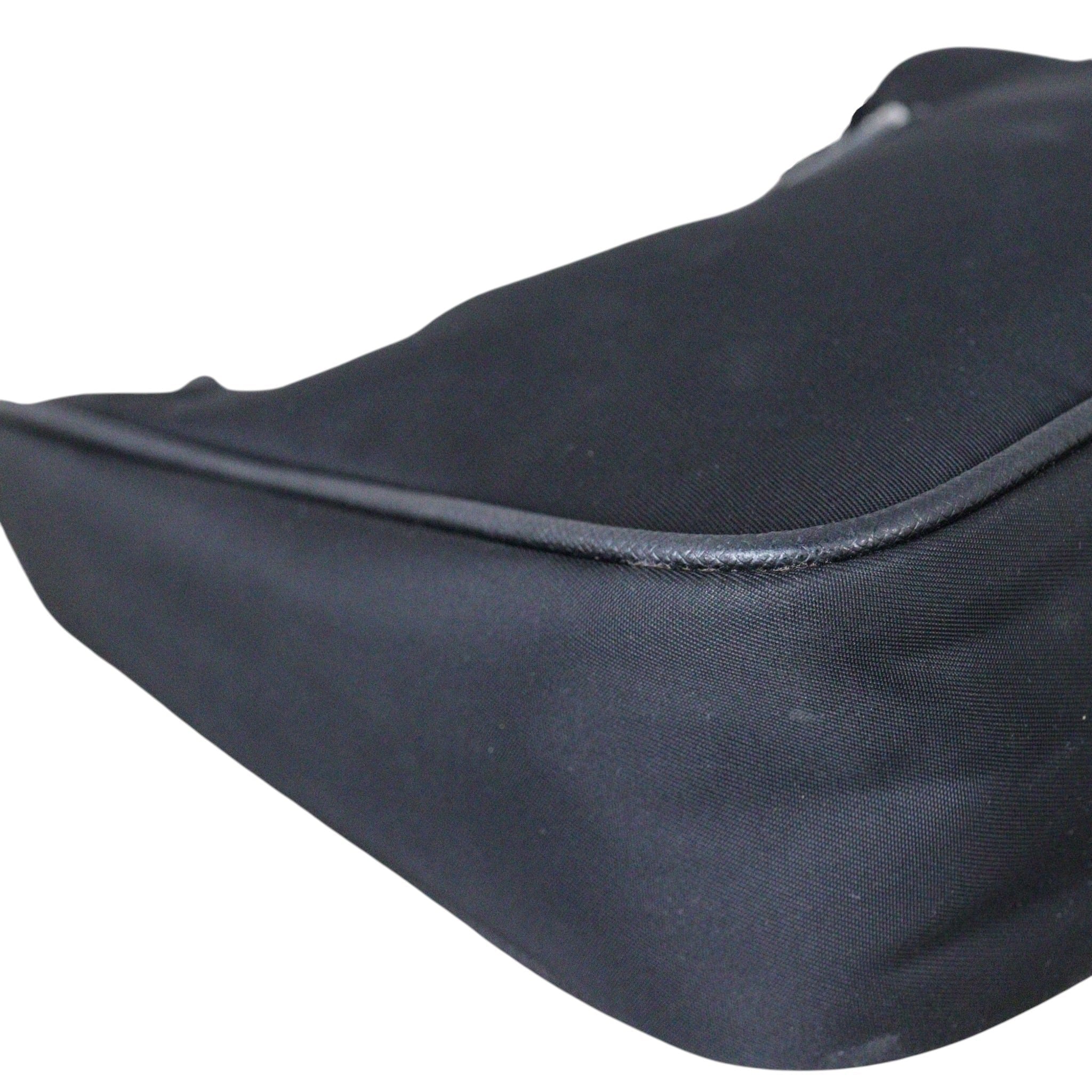 Prada Re-Edition 2005 Tessuto Shoulder Bag