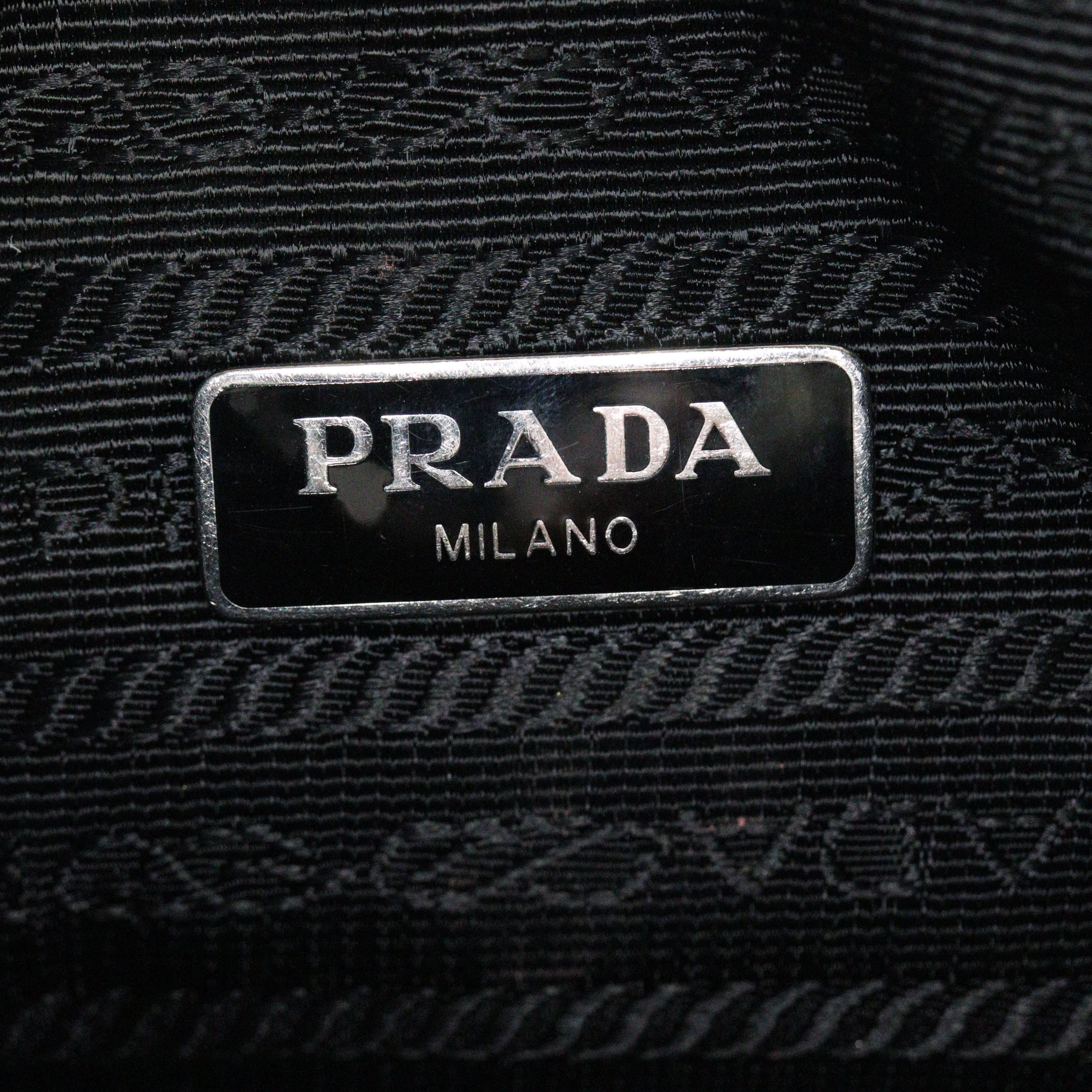 Prada Re-Edition 2005 Tessuto Shoulder Bag
