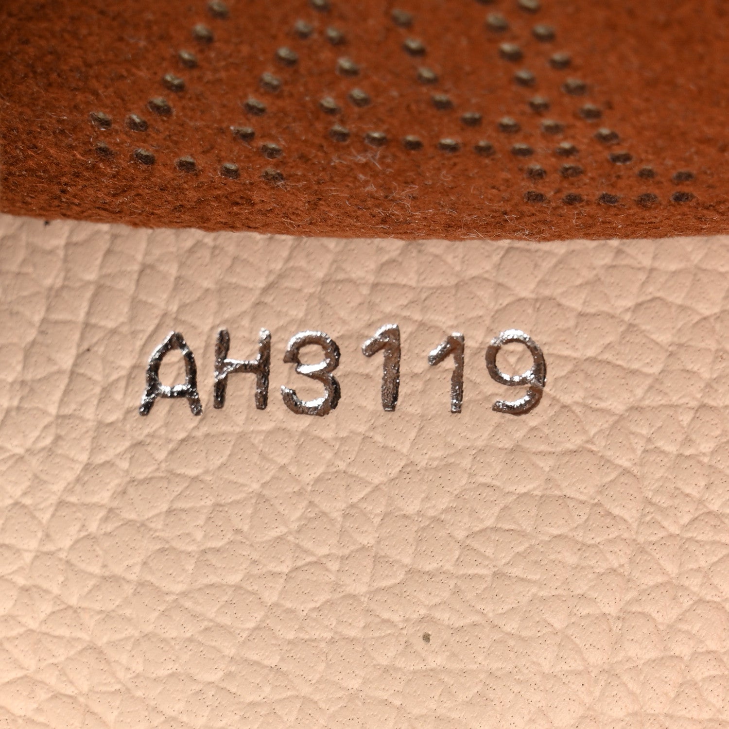 Mahina Carmel Hobo Creme