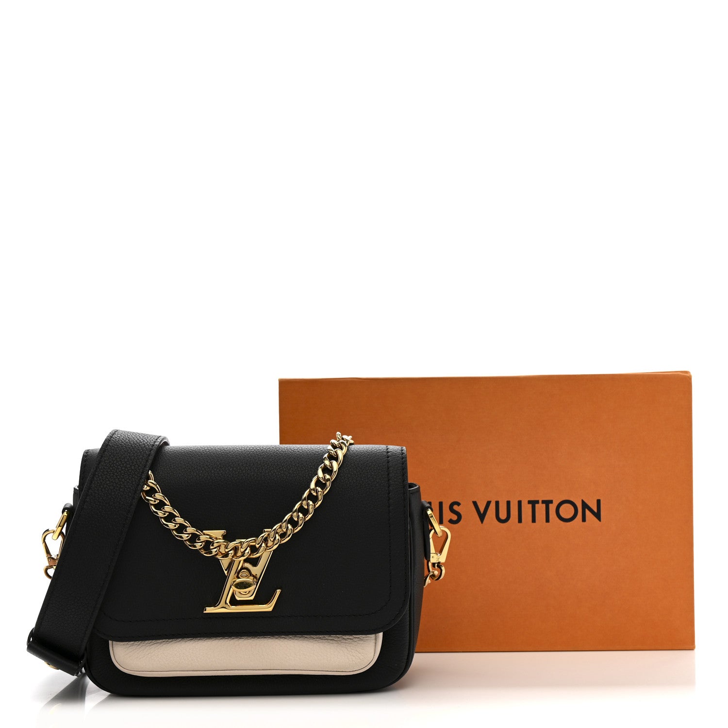 Grained Calfskin Lockme Tender Black