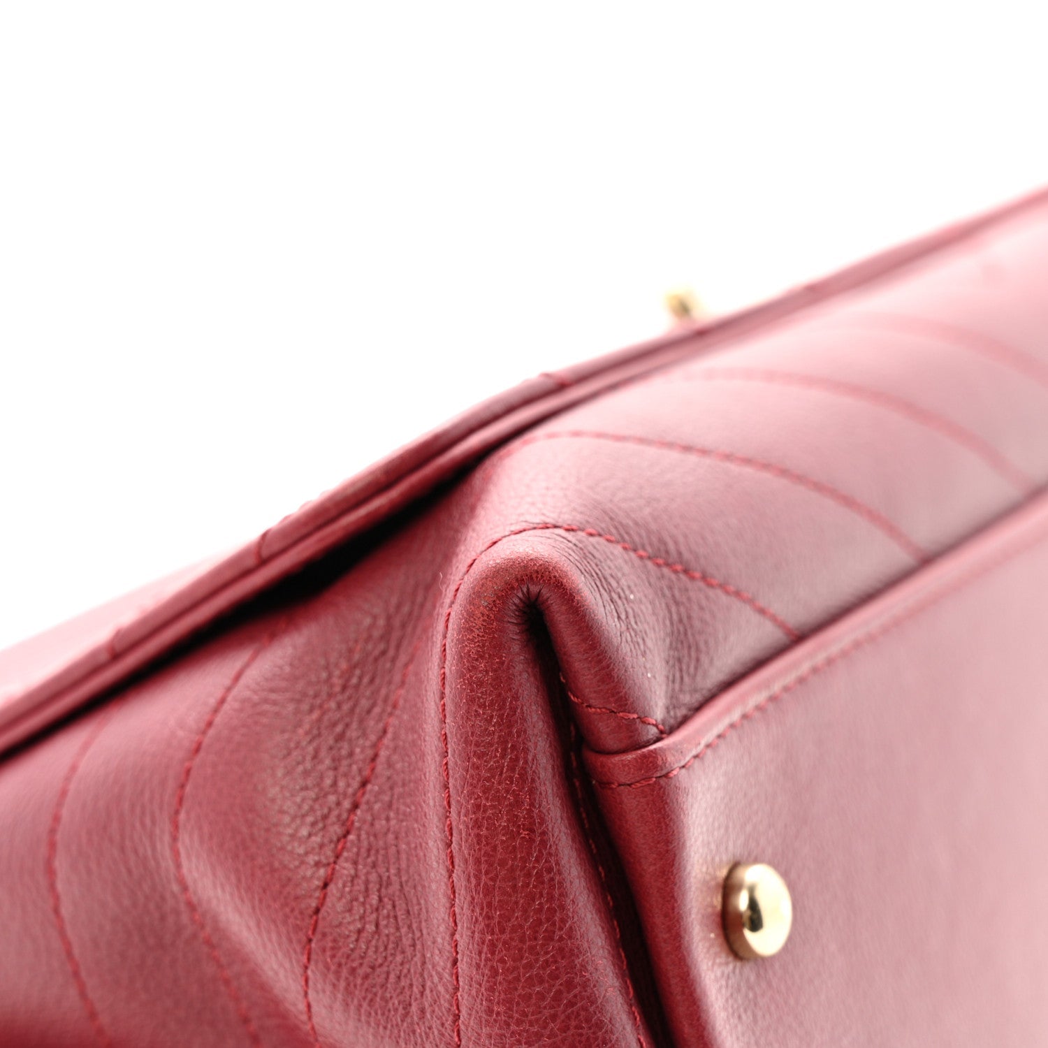Grained Calfskin Stitched Chevron Medium Chic Top Handle Flap Red