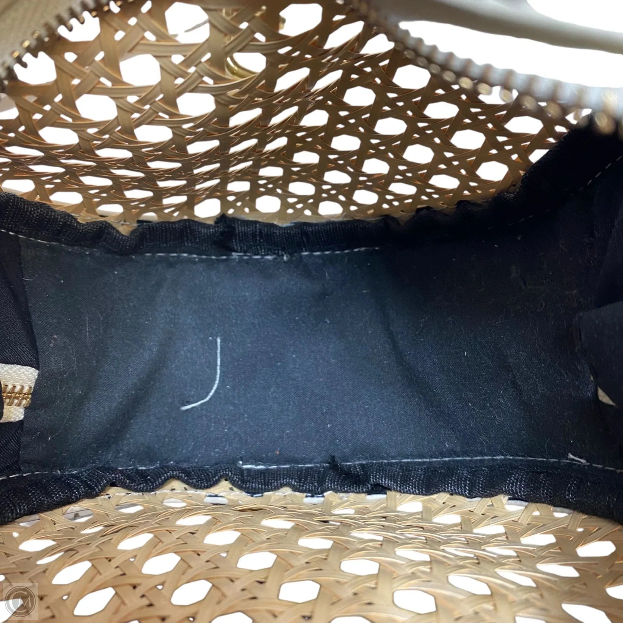 Crossbody By Clothes Mentor, Size: Small