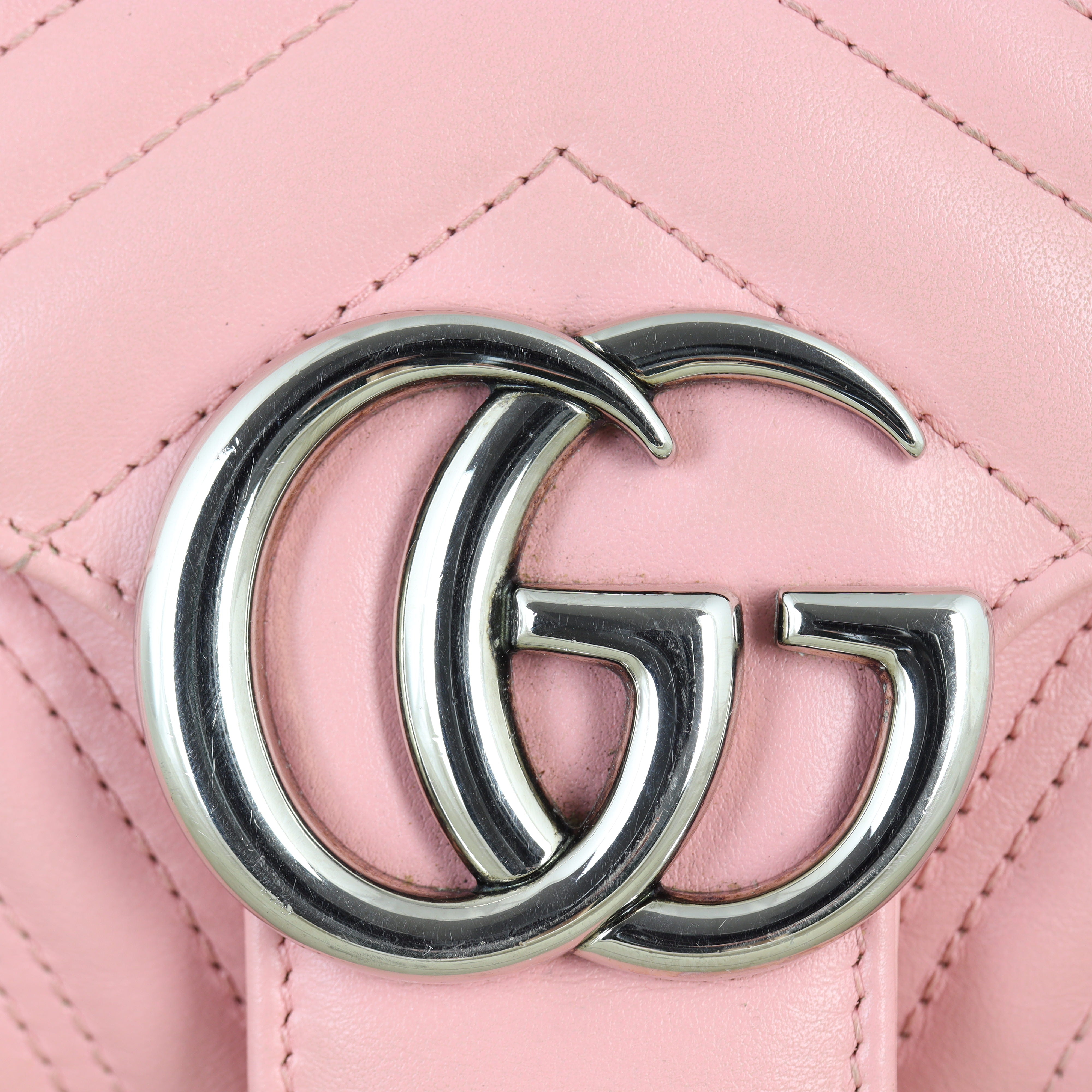 Gucci GG Marmont Matelasse Medium Shoulder Bag