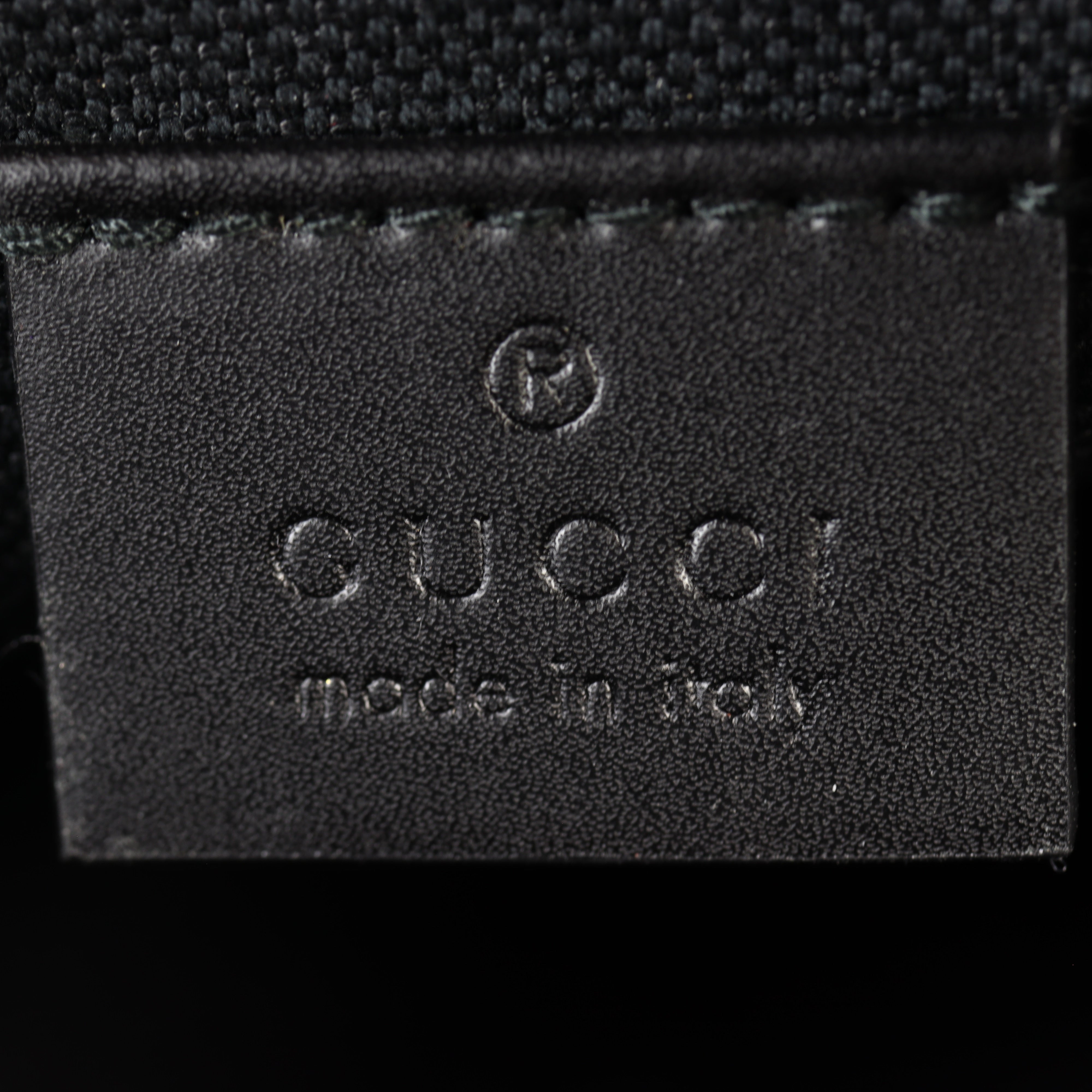 Gucci GG Supreme Messenger Mini