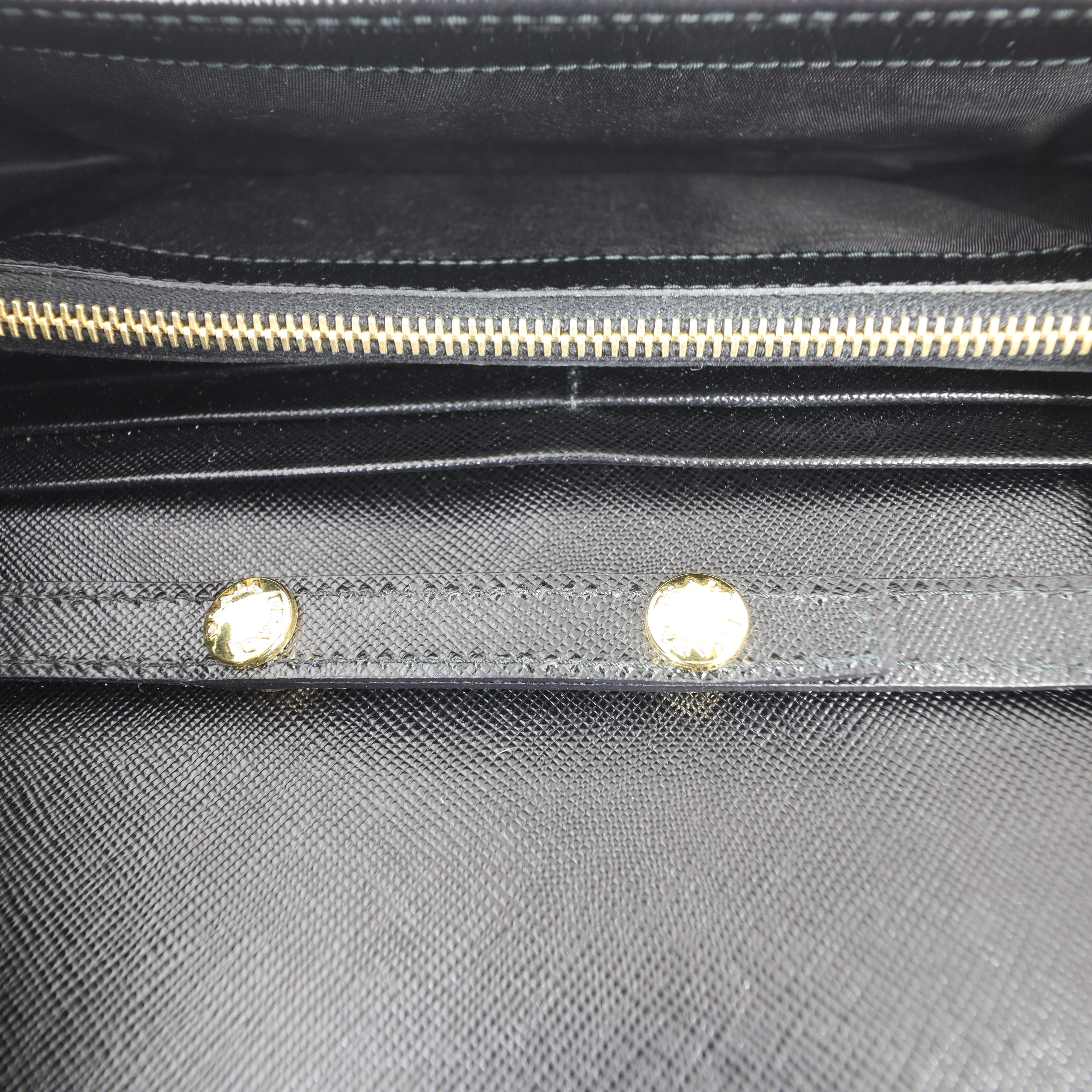 Prada Saffiano Wallet on Chain