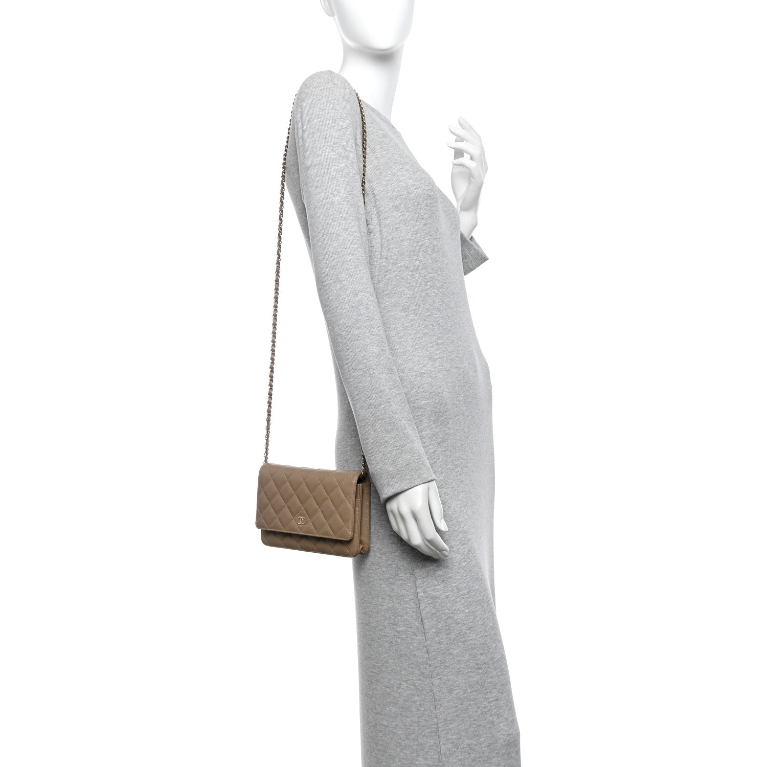 Caviar Quilted Wallet on Chain WOC Beige
