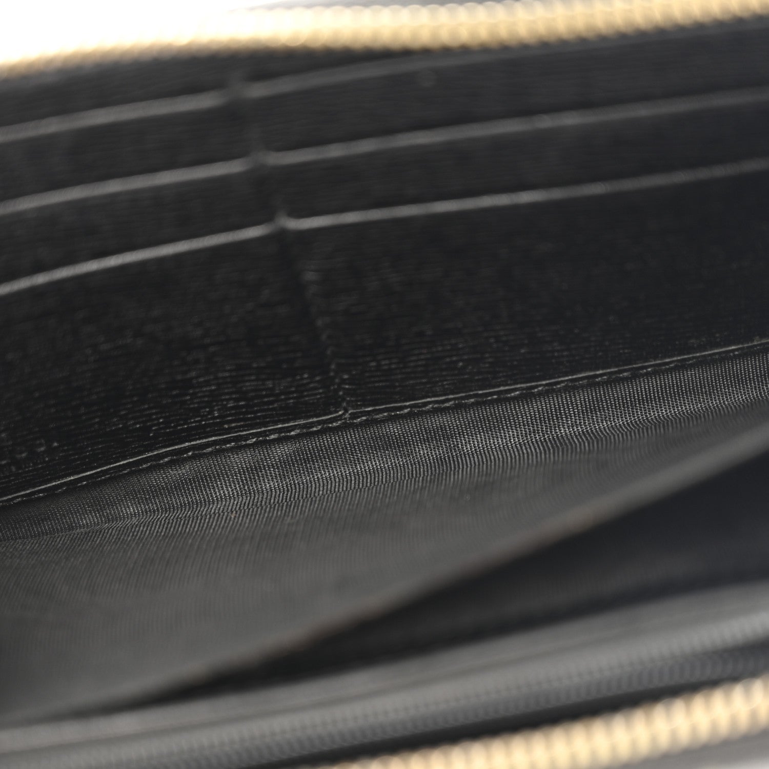 Calfskin GG Zip Around Wallet Black
