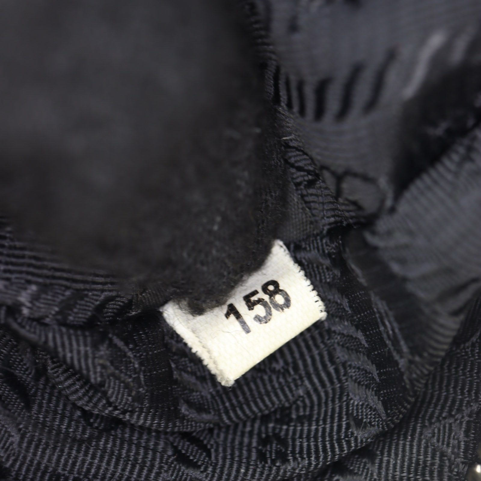 Prada Re-Edition 2005 Tessuto Shoulder Bag