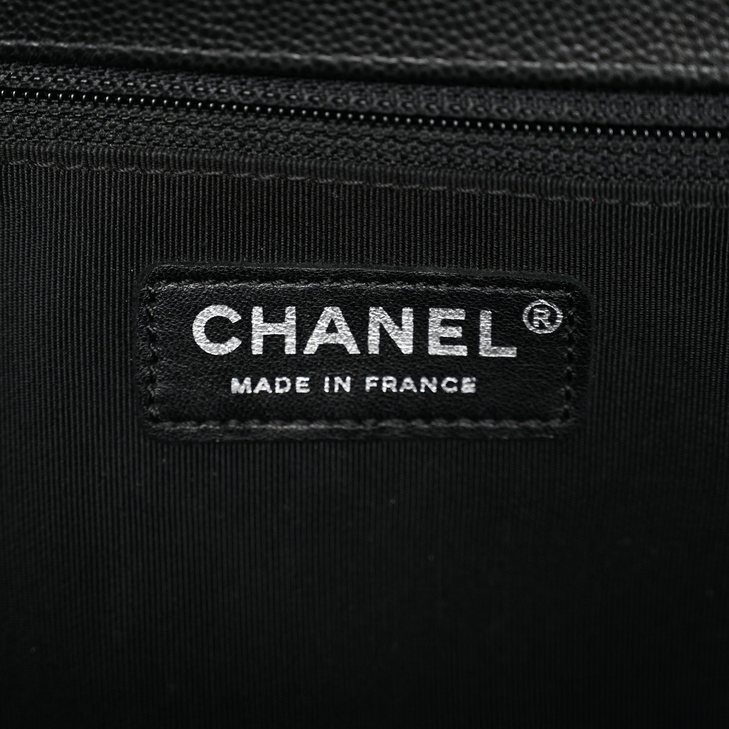 Caviar Quilted Large Boy Flap Black