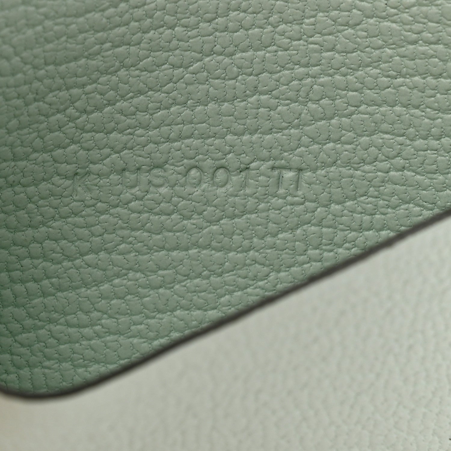 Chevre Mysore Bearn Card Holder Wallet Vert Peppermint