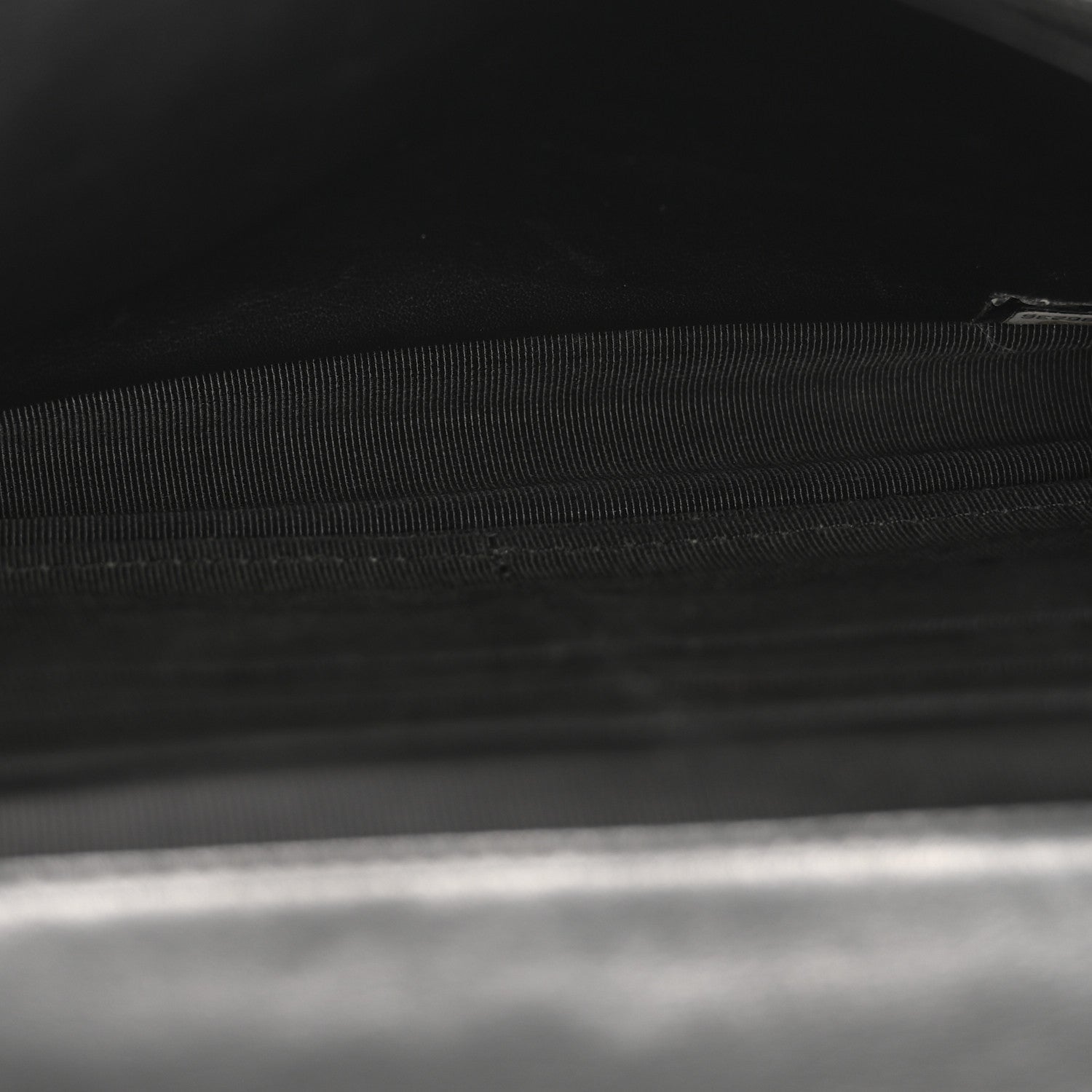 Patent Quilted Wallet On Chain WOC Black