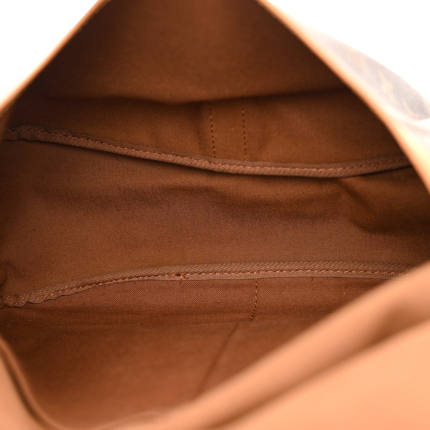 Monogram Saumur 35