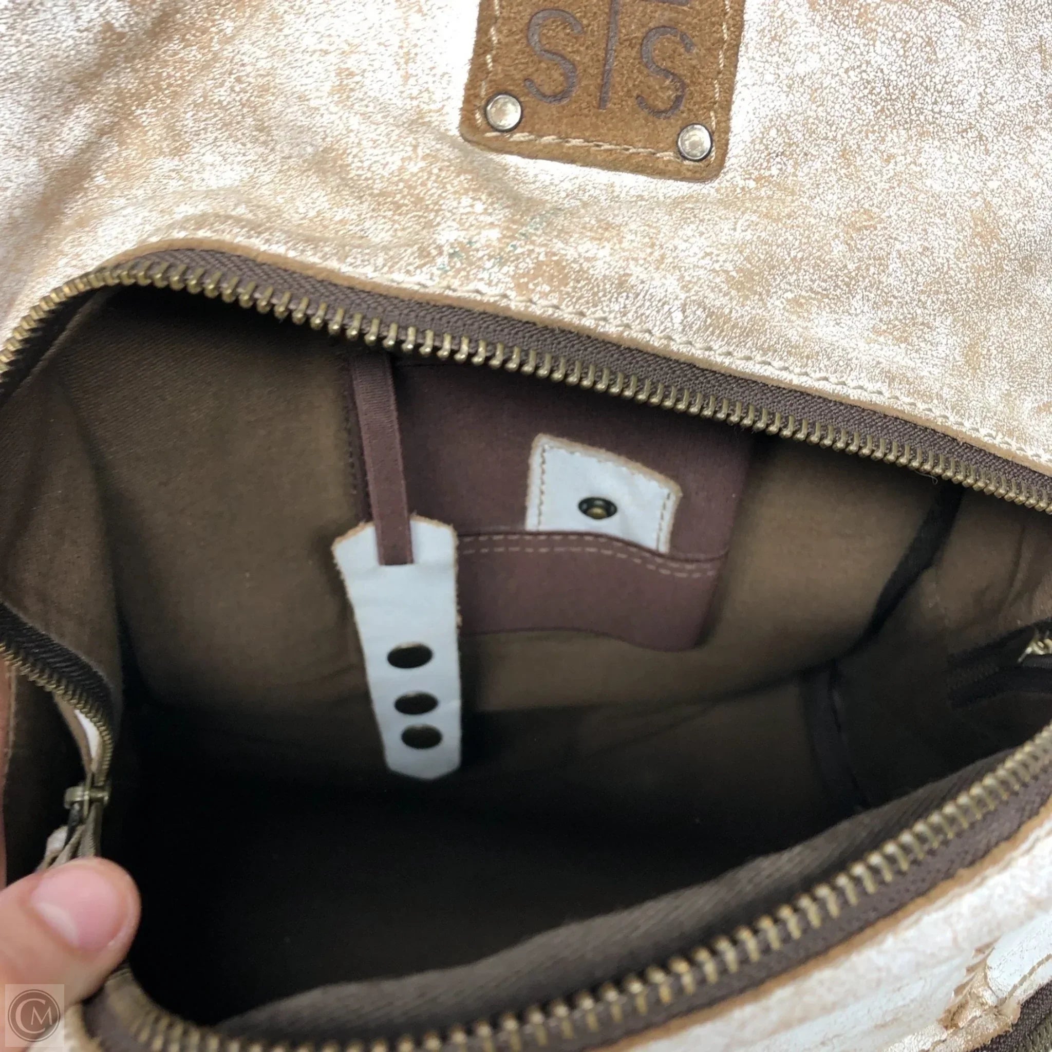 Backpack Leather By Cmb, Size: Medium