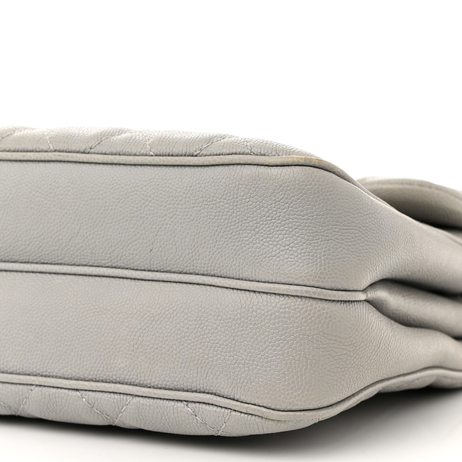Caviar Quilted Medium Urban Companion Flap Grey