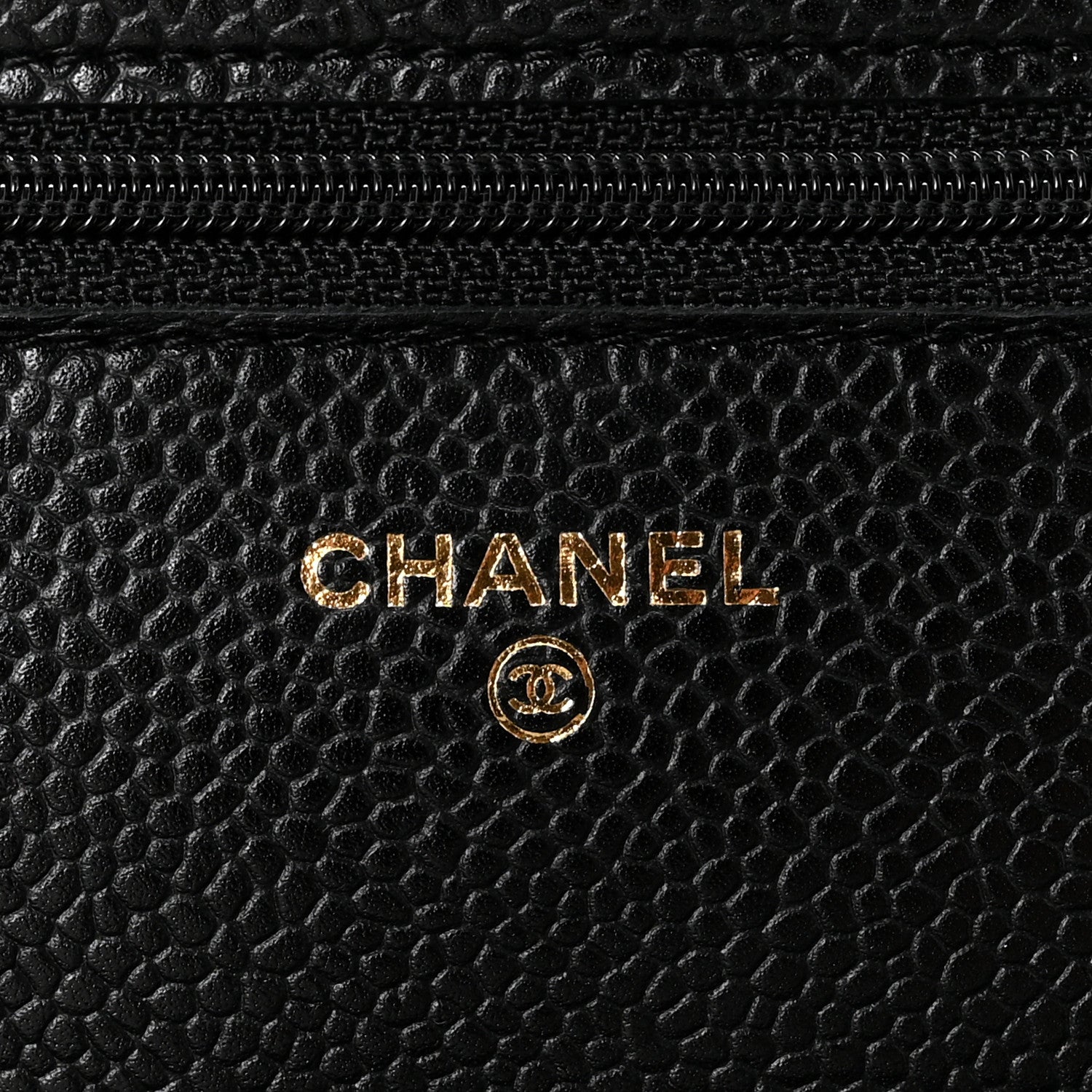 Caviar Quilted Wallet on Chain WOC Black