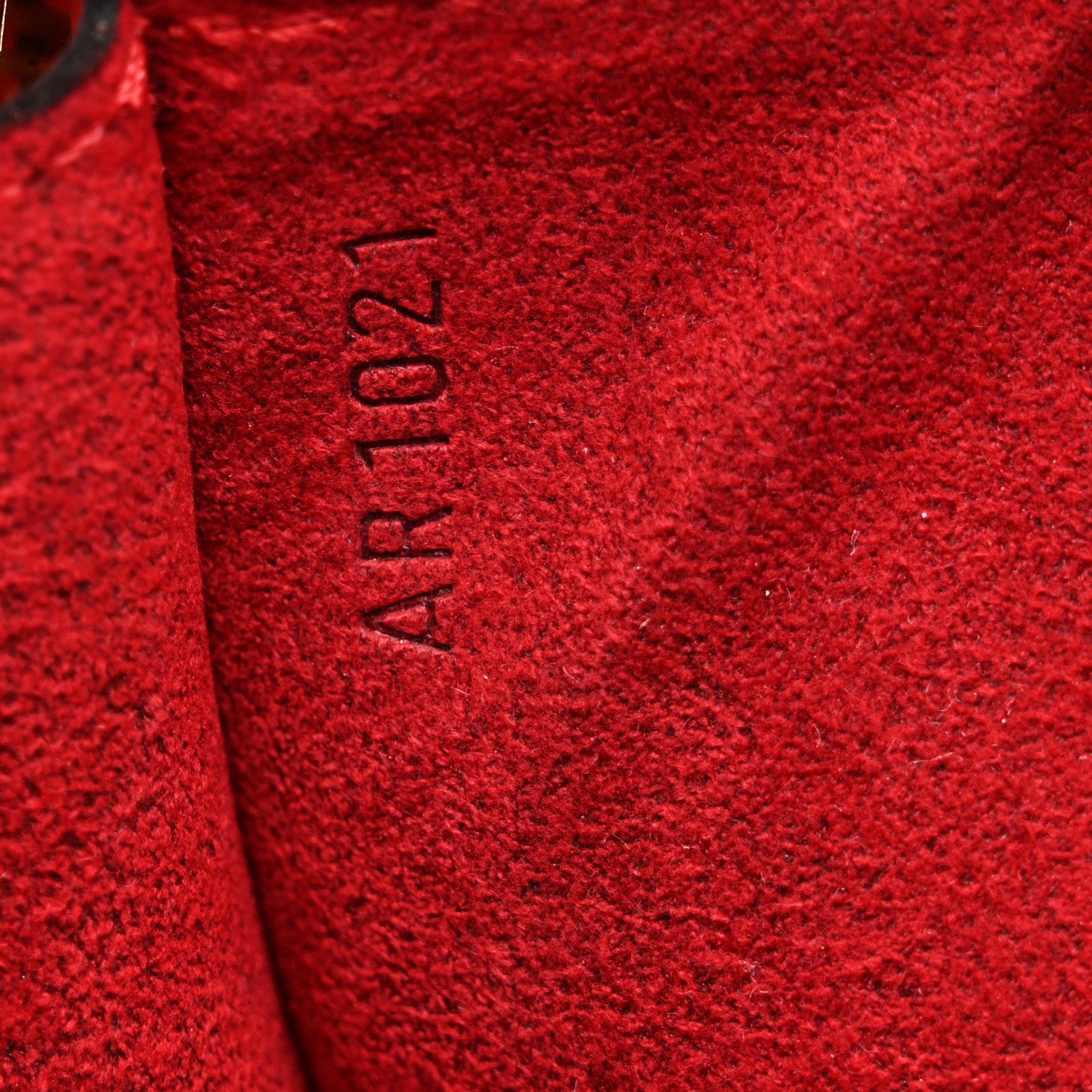 Epi Pochette Accessories 24 Castillan Red
