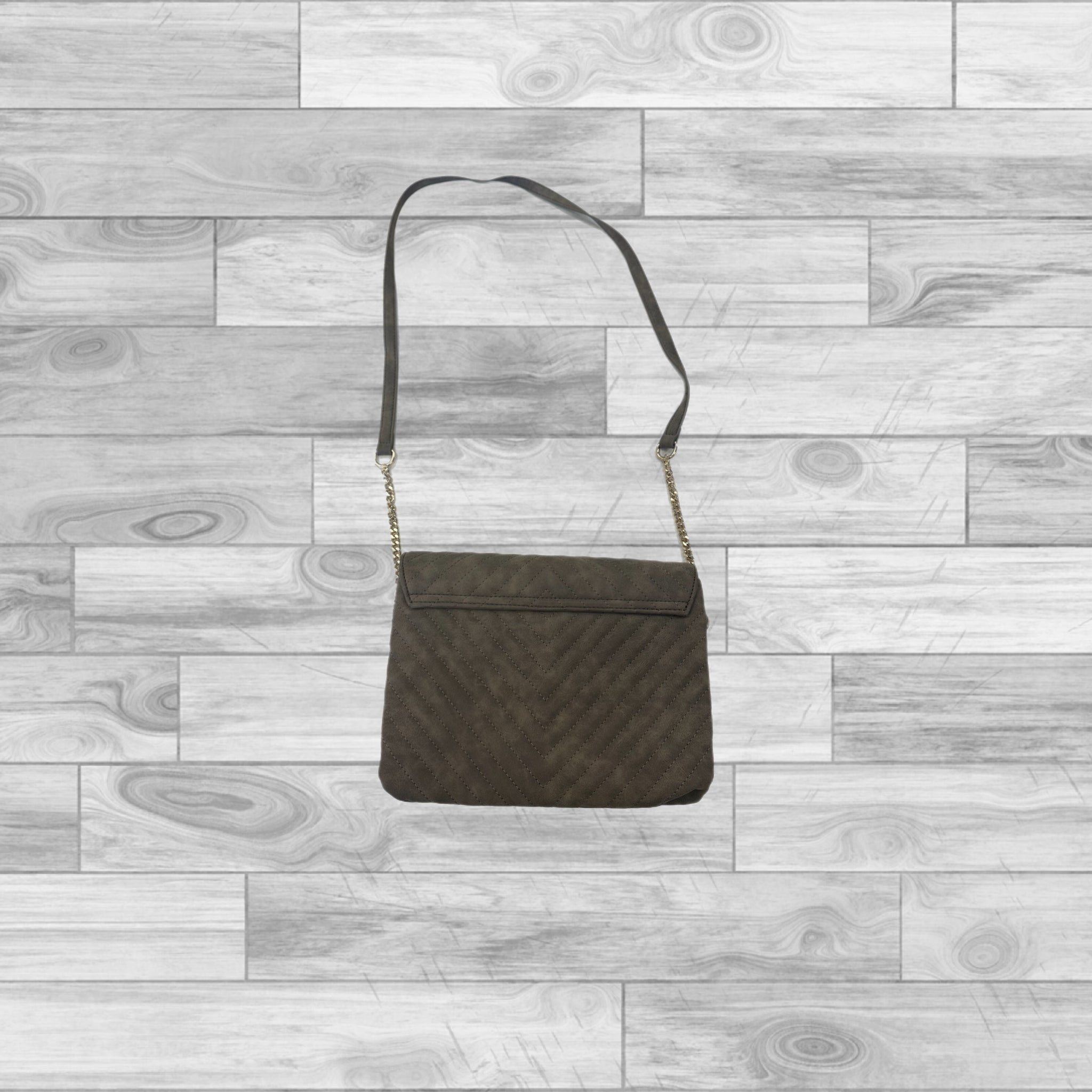 Crossbody Clothes Mentor, Size Medium