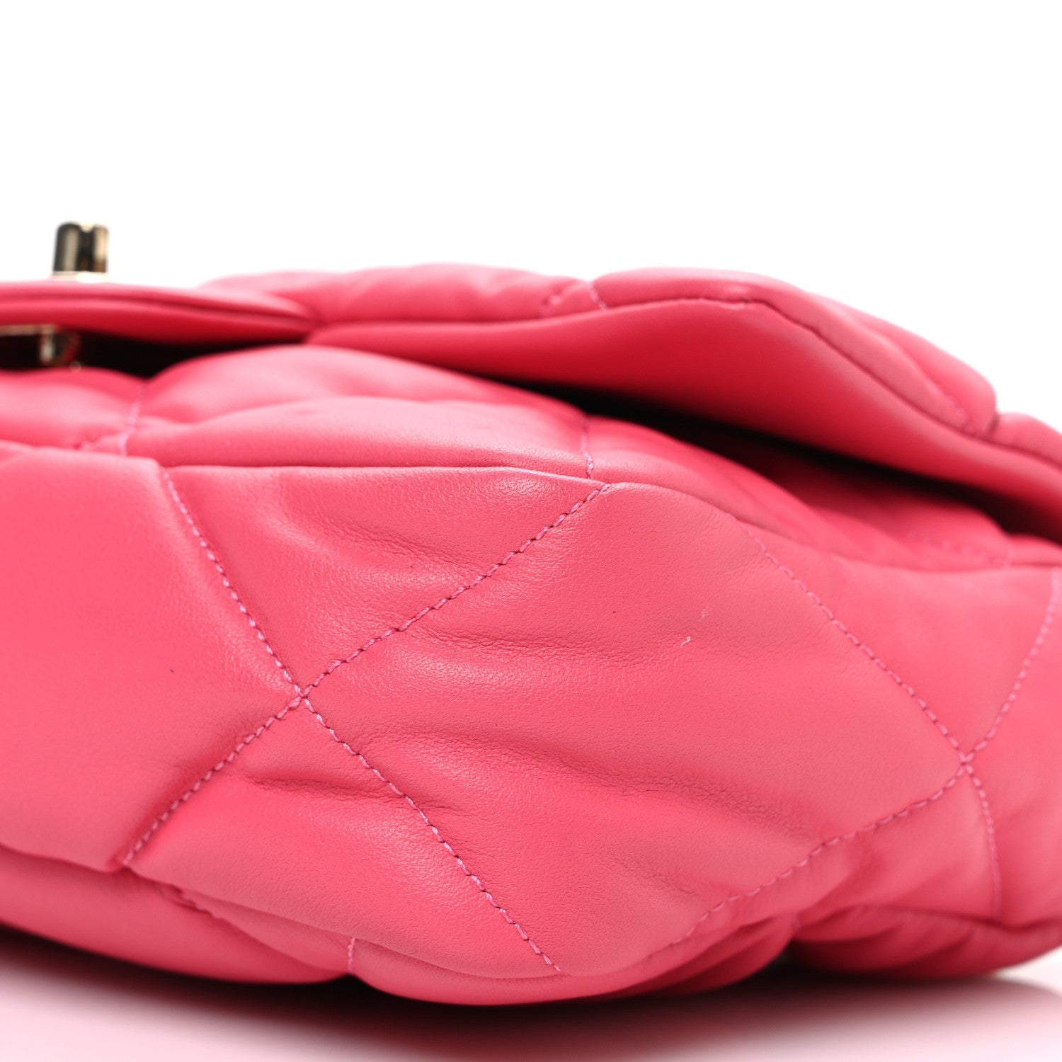 Calfskin Quilted Medium Bubbly Flap Pink