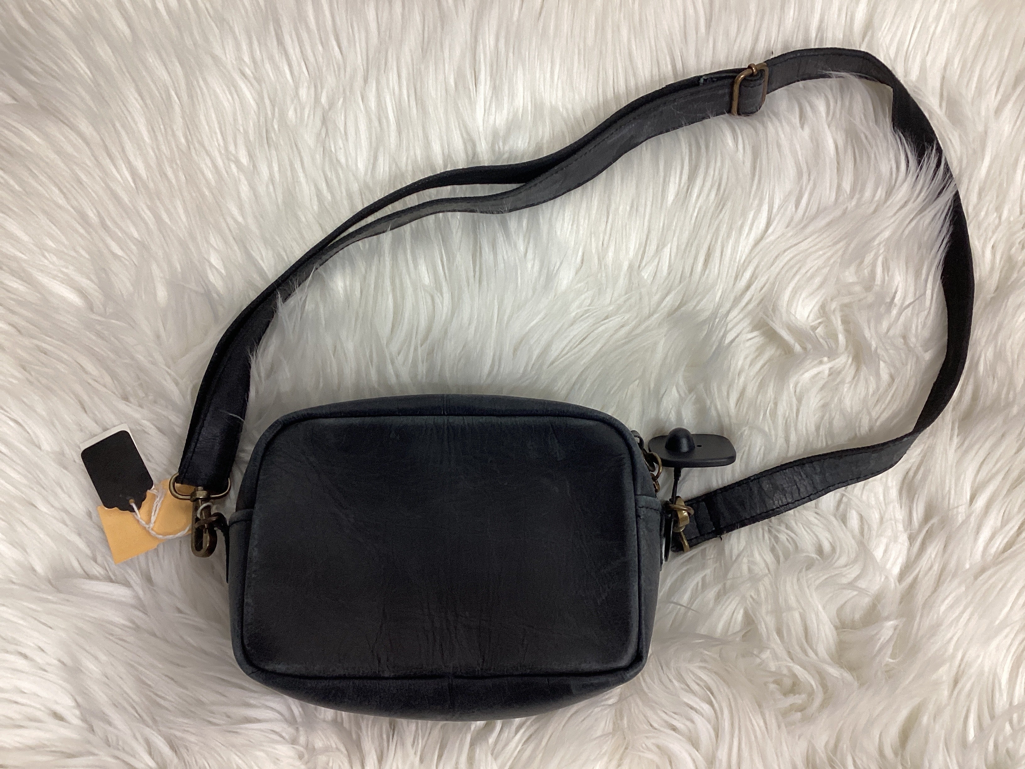 Crossbody By Cmc In Grey, Size:Medium