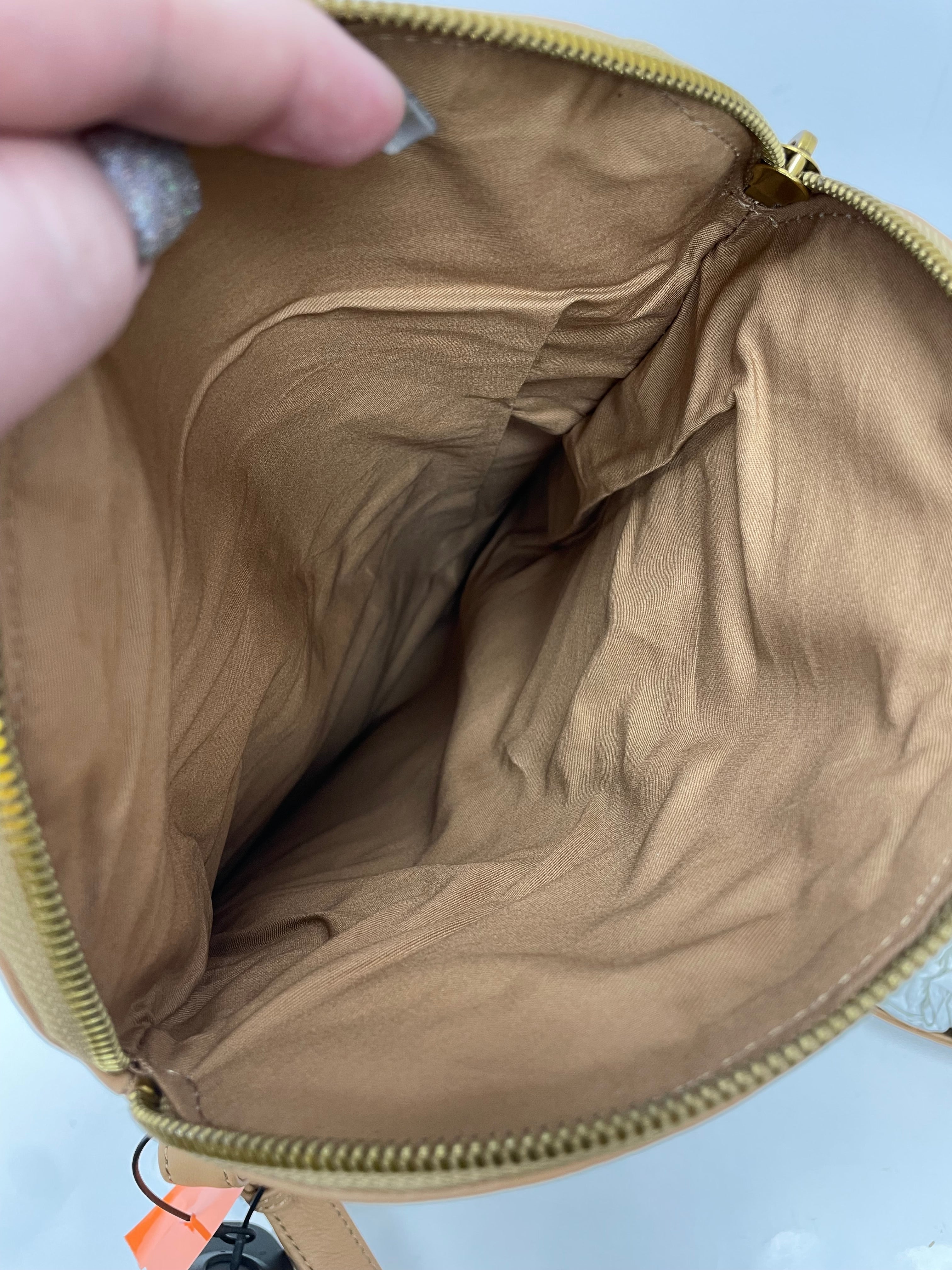 Crossbody Leather By Hobo Intl In Tan, Size:Medium
