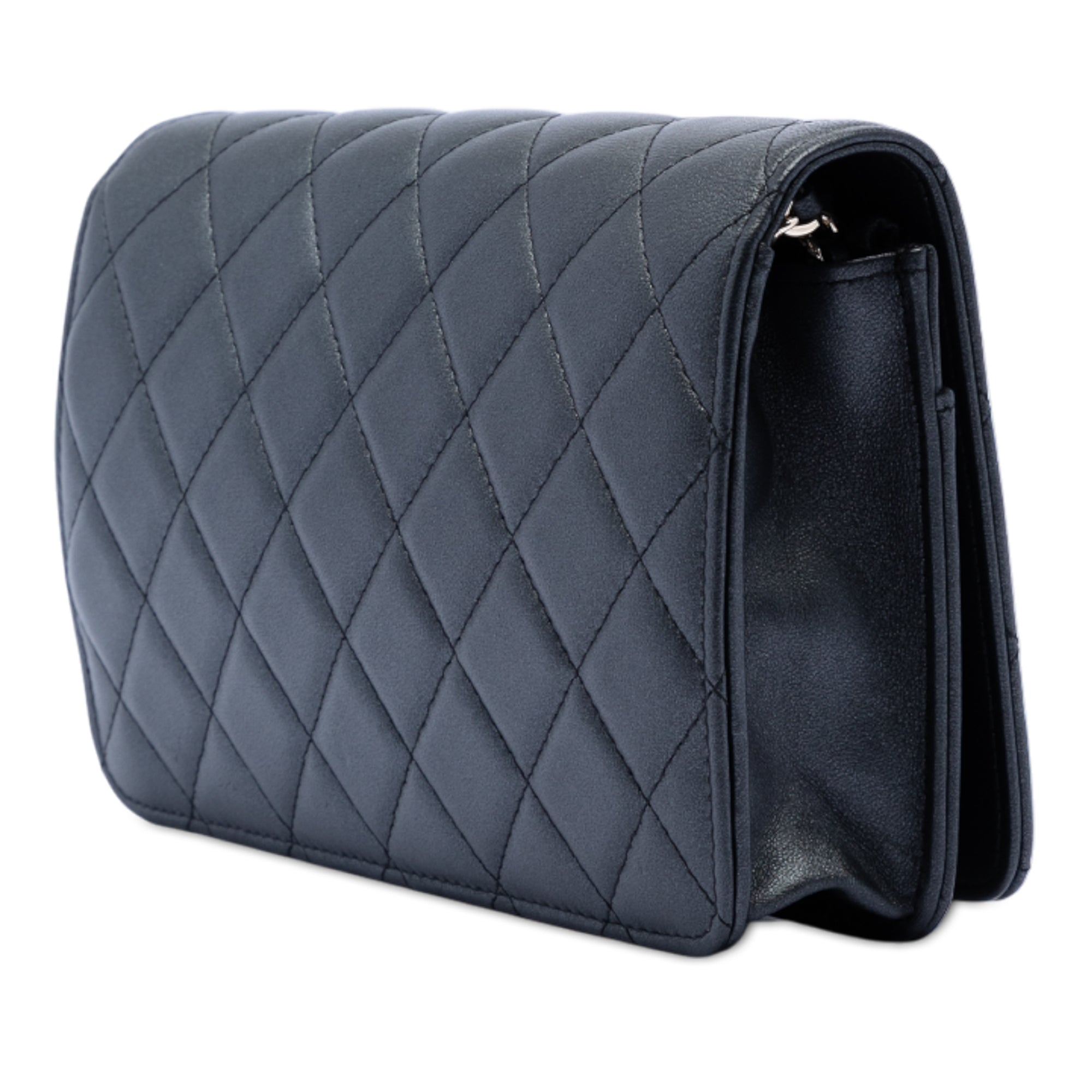 Pearl Strap Wallet on Chain Quilted Lambskin
