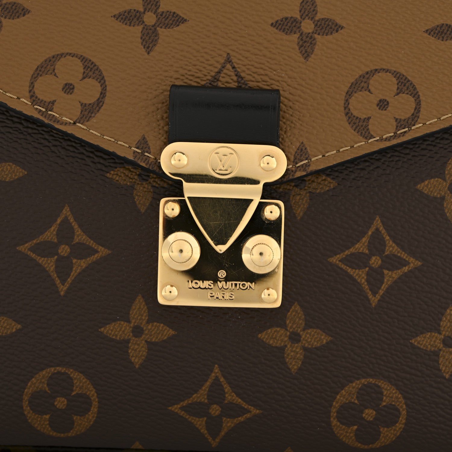 Reverse Monogram Pochette Metis
