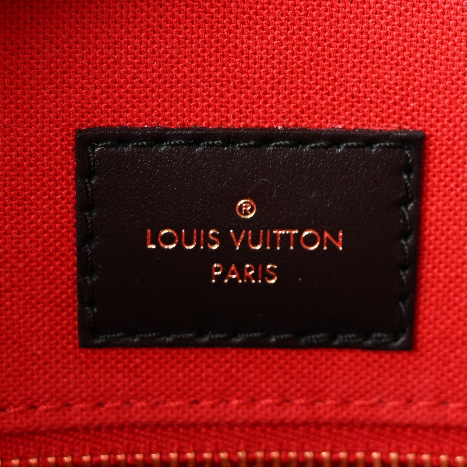 Reverse Monogram Giant Onthego MM
