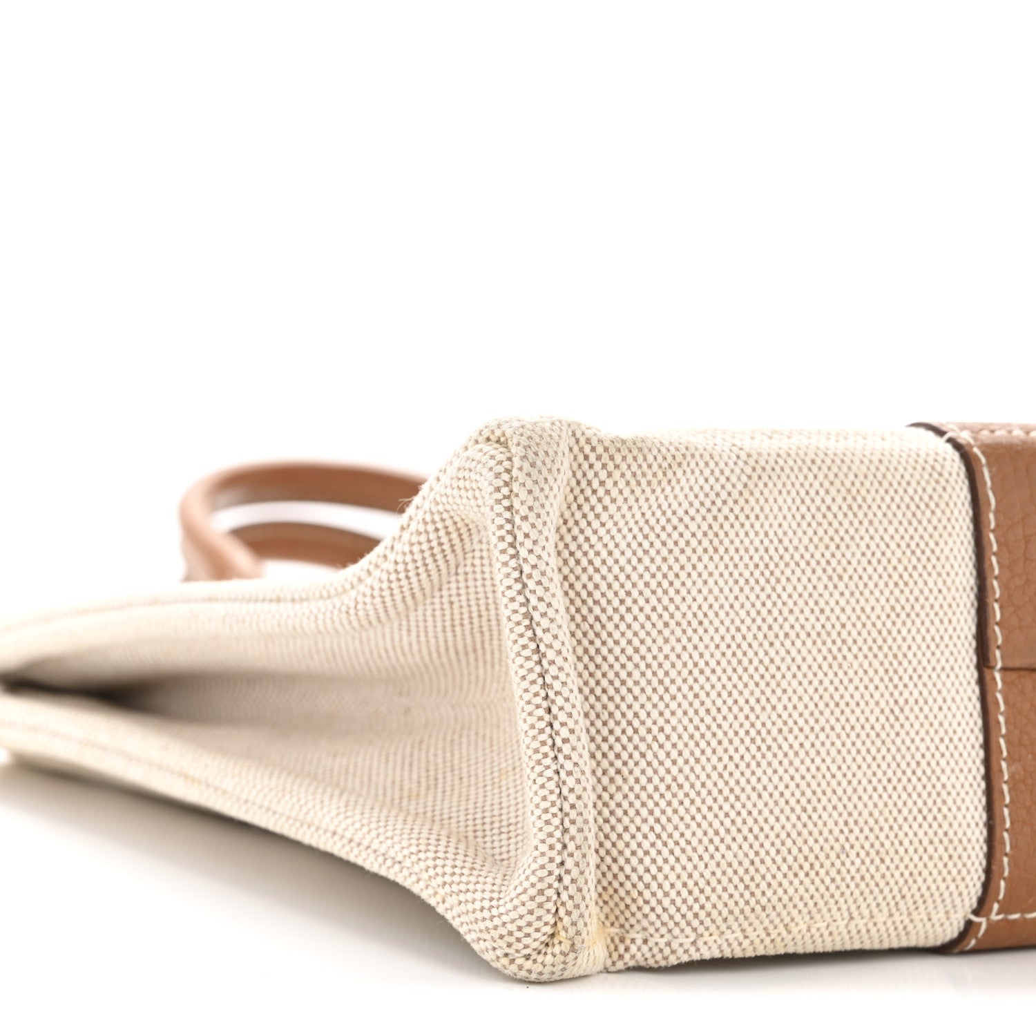 Toile Taurillon Clemence Sac Harnais Tote PM Beige Gold