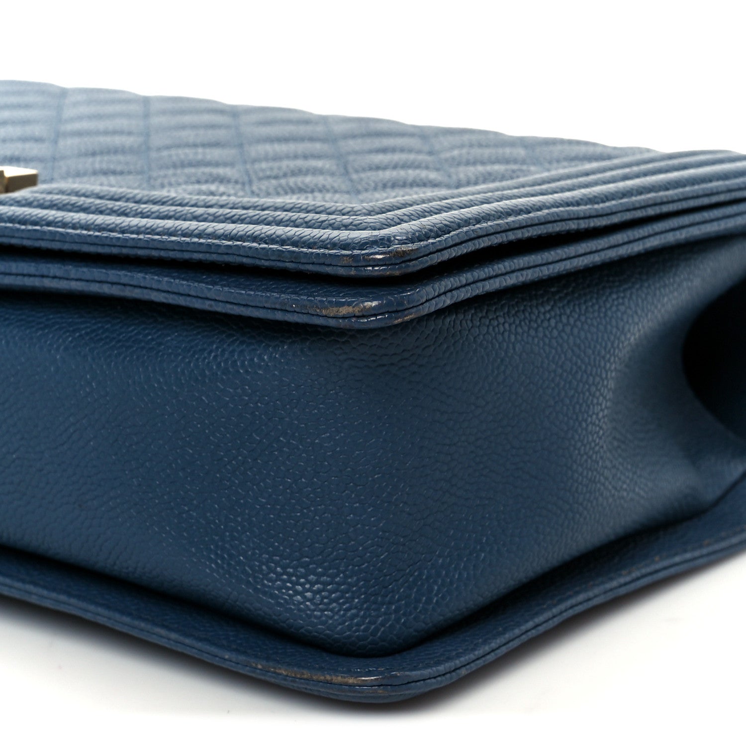 Caviar Quilted New Medium Boy Flap Blue