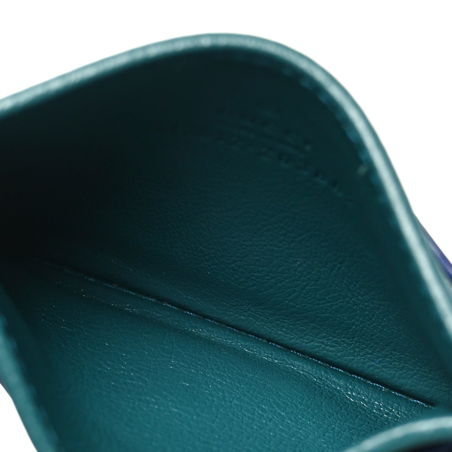 Azalea Calfskin Matelasse Diagonal Enamel Torchon GG Marmont Card Holder Imperial Blue Pavone