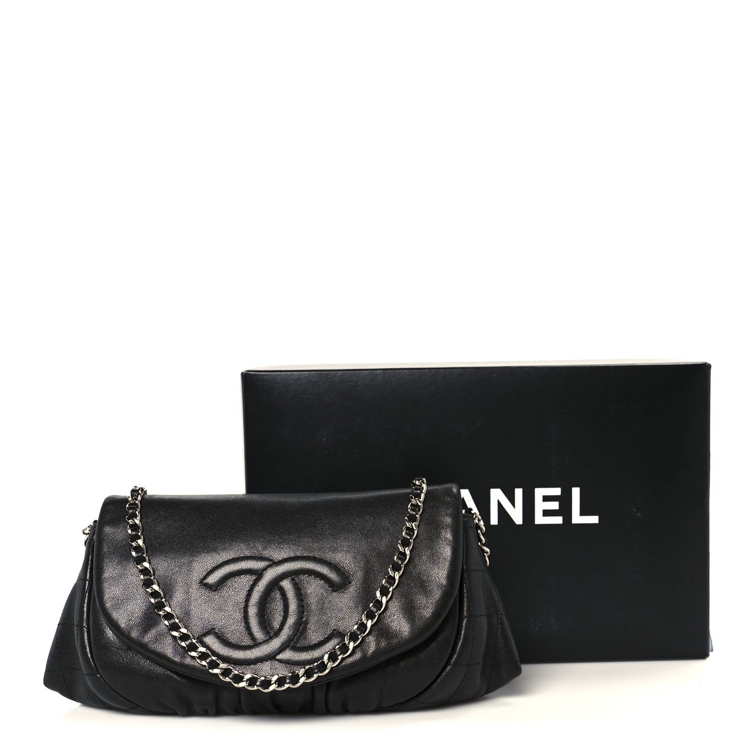 Lambskin Half Moon Wallet On Chain WOC Black