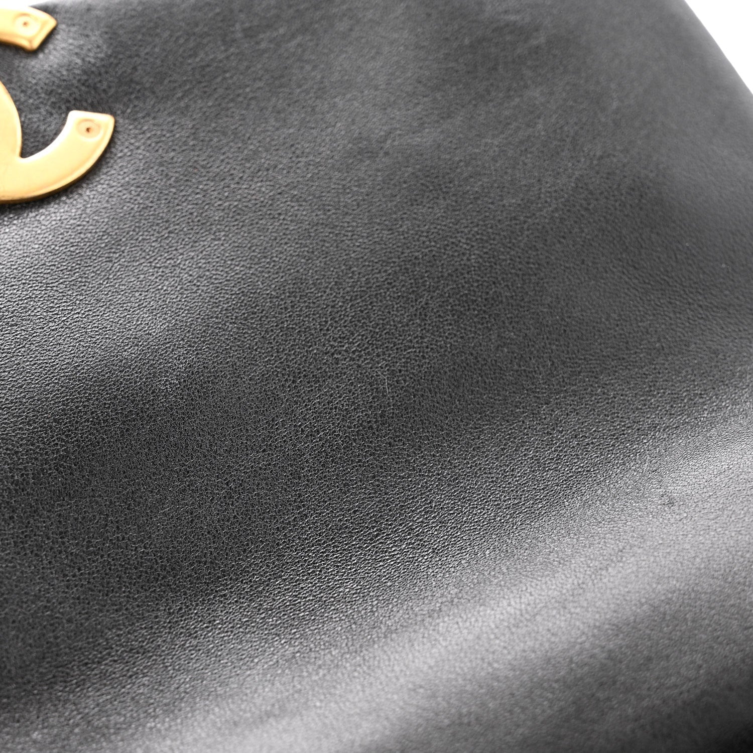 Goatskin Quilted Medium Chanel 19 Flap Black