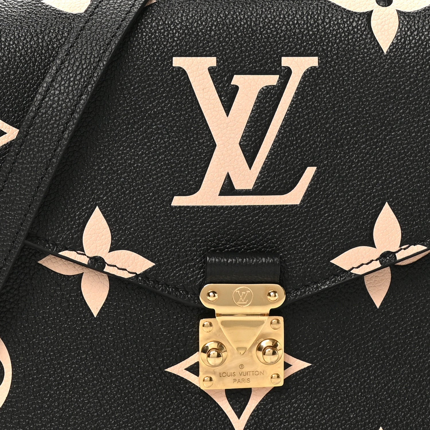 Empreinte Monogram Giant Pochette Metis Black Beige
