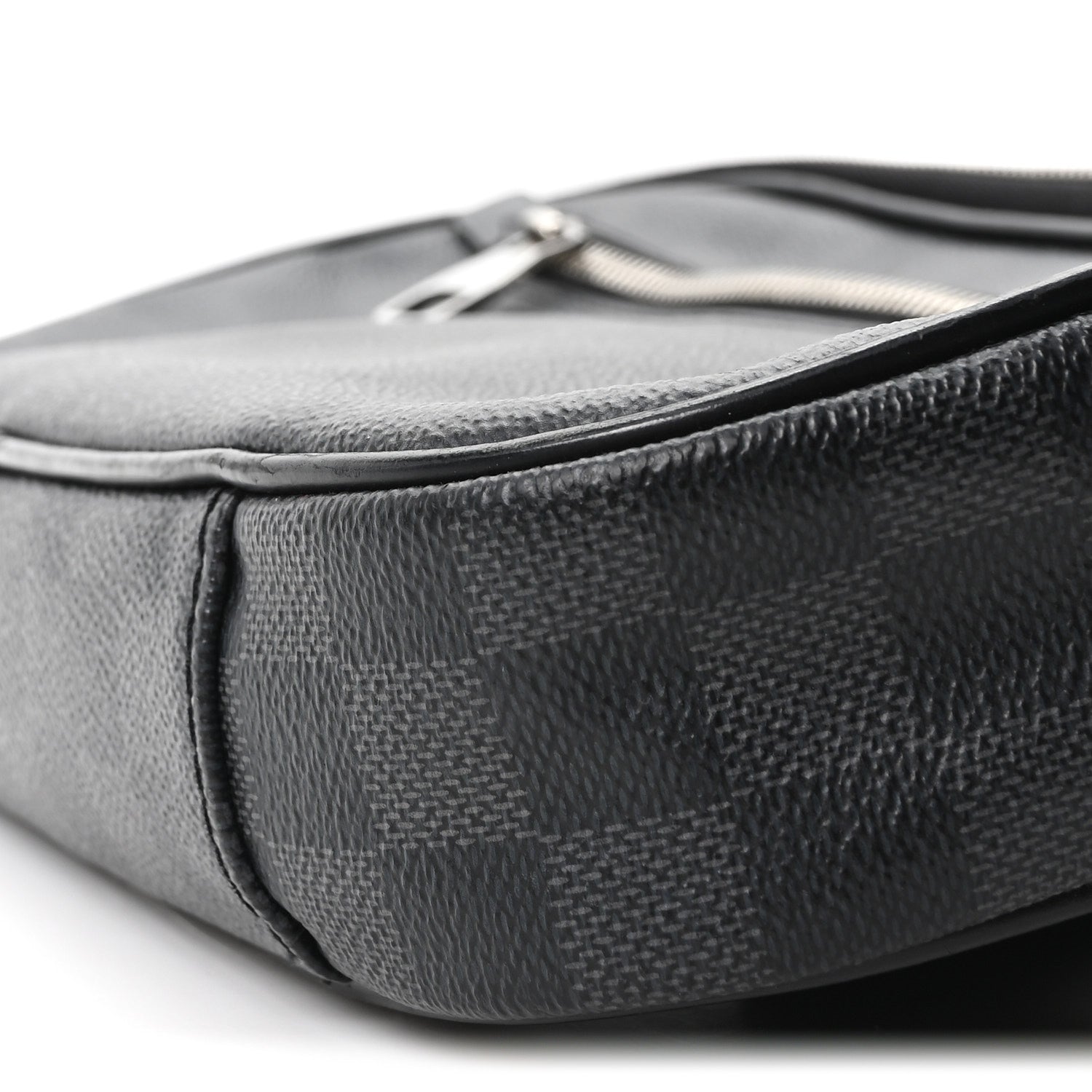 Damier Graphite Ambler