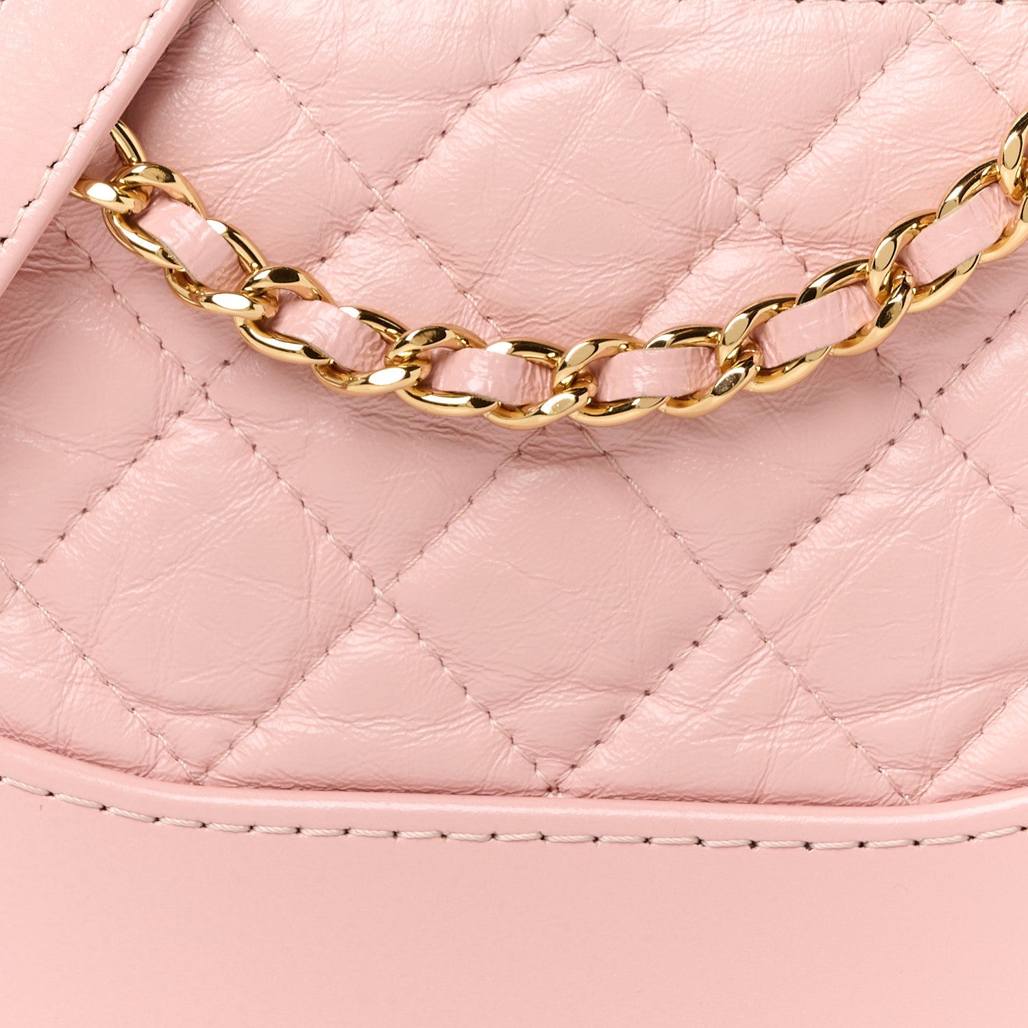 Aged Calfskin Quilted Small Gabrielle Clutch With Chain Light Pink