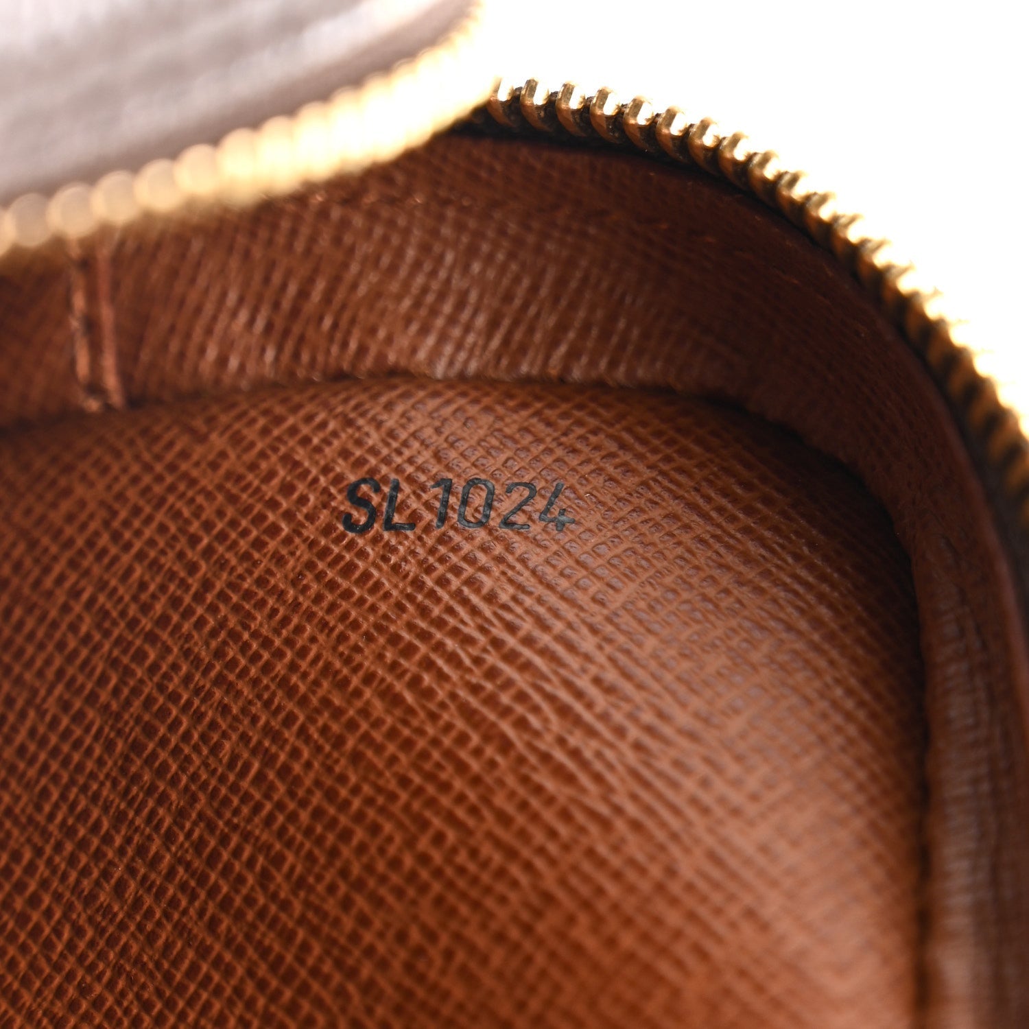 Monogram Danube 21