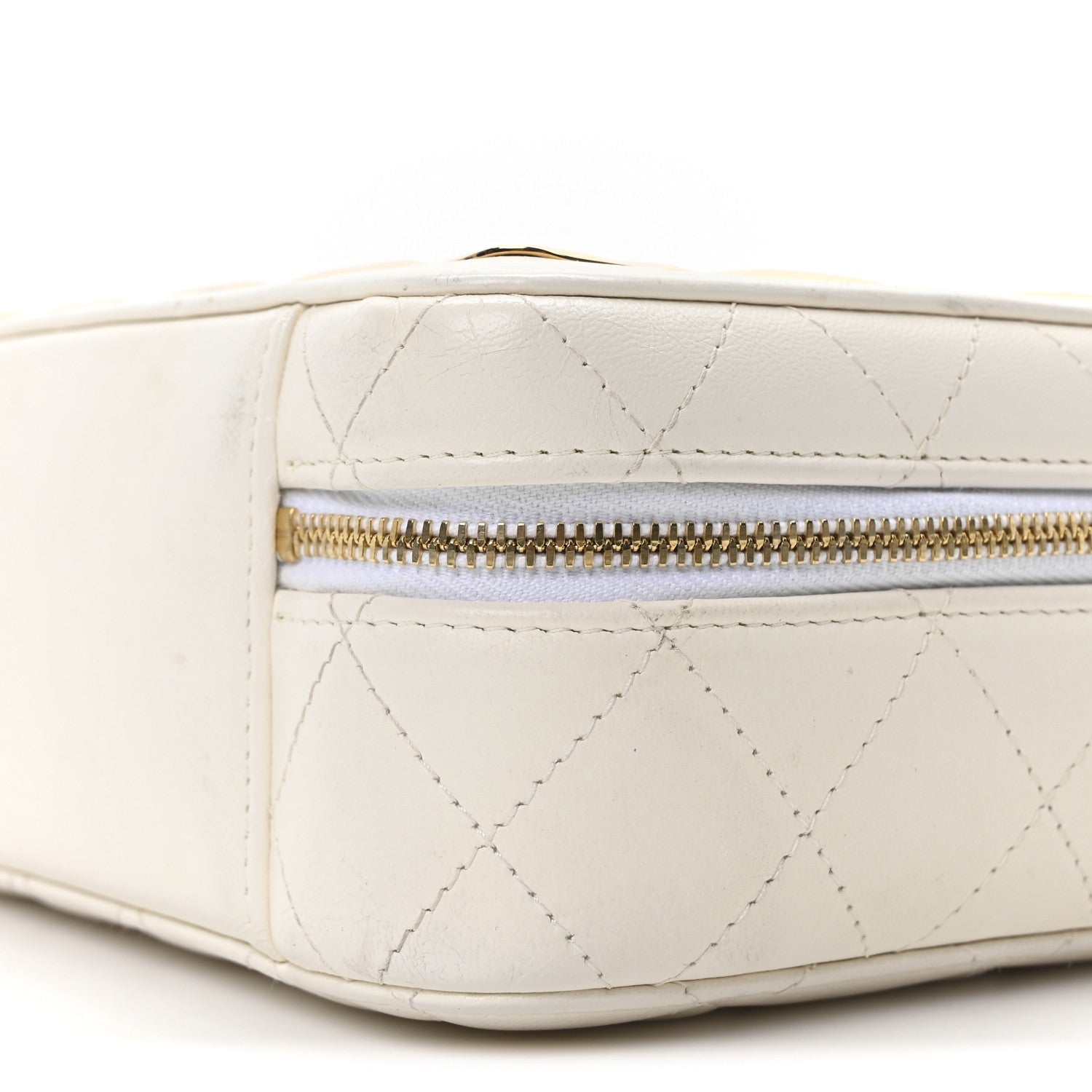 Lambskin Quilted Golden Plate Vanity Case White Gold