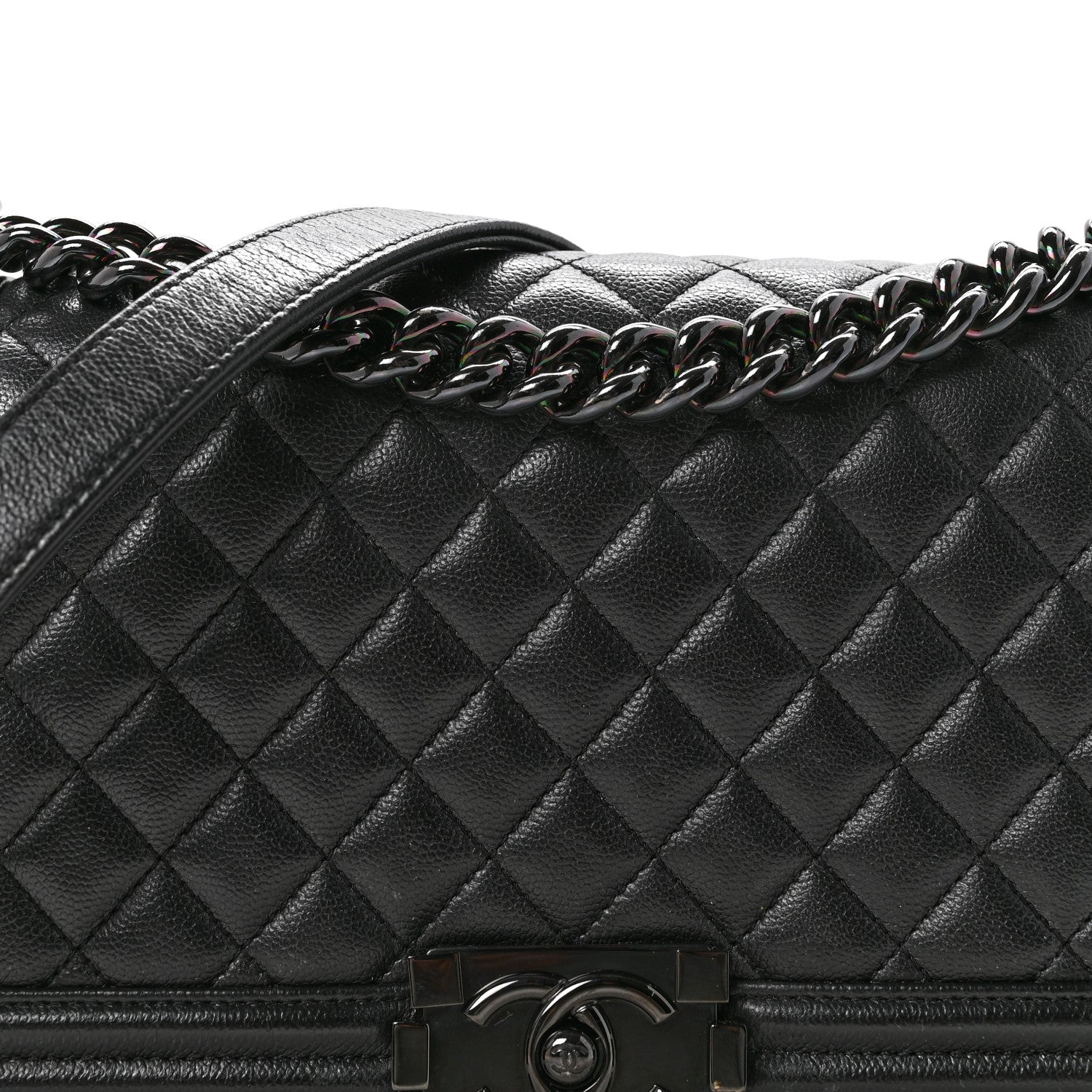 Caviar Quilted Medium Boy Flap So Black
