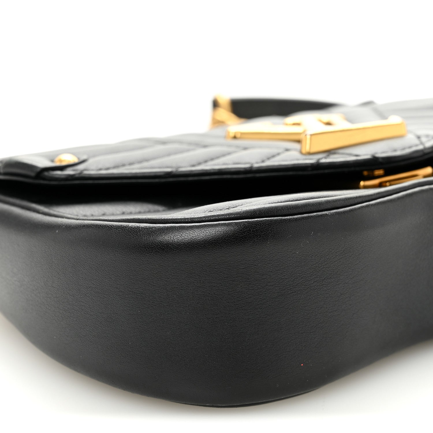 Calfskin New Wave Chain MM Black