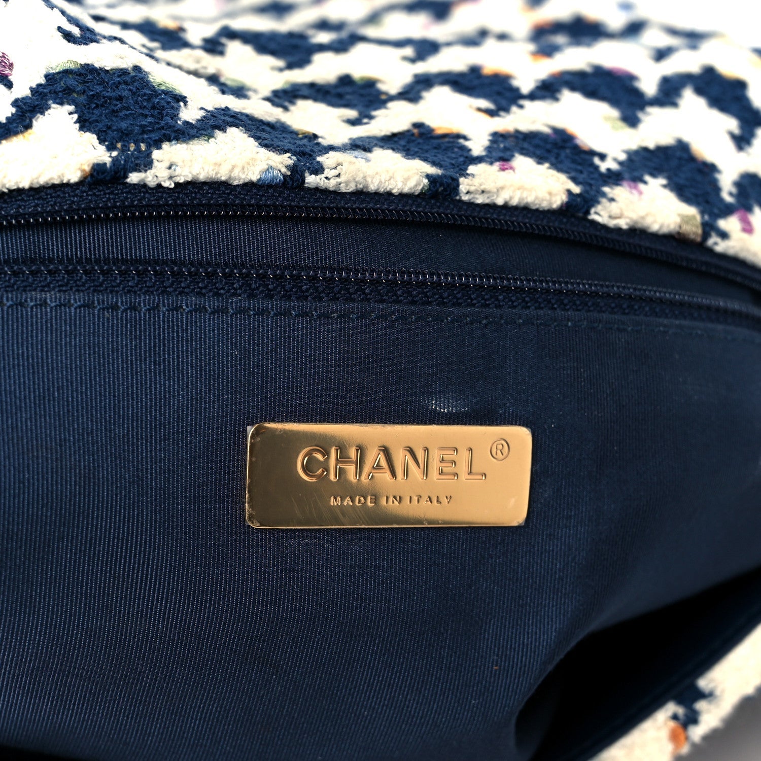Tweed Quilted Maxi Chanel 19 Flap Ecru Navy Blue Multicolor