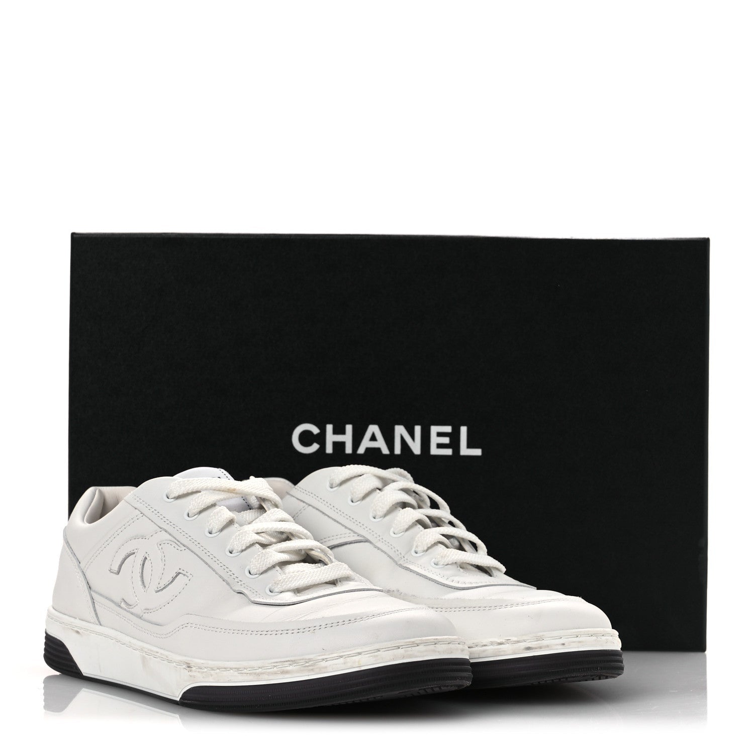 Calfskin CC Womens Sneakers 38 White Black