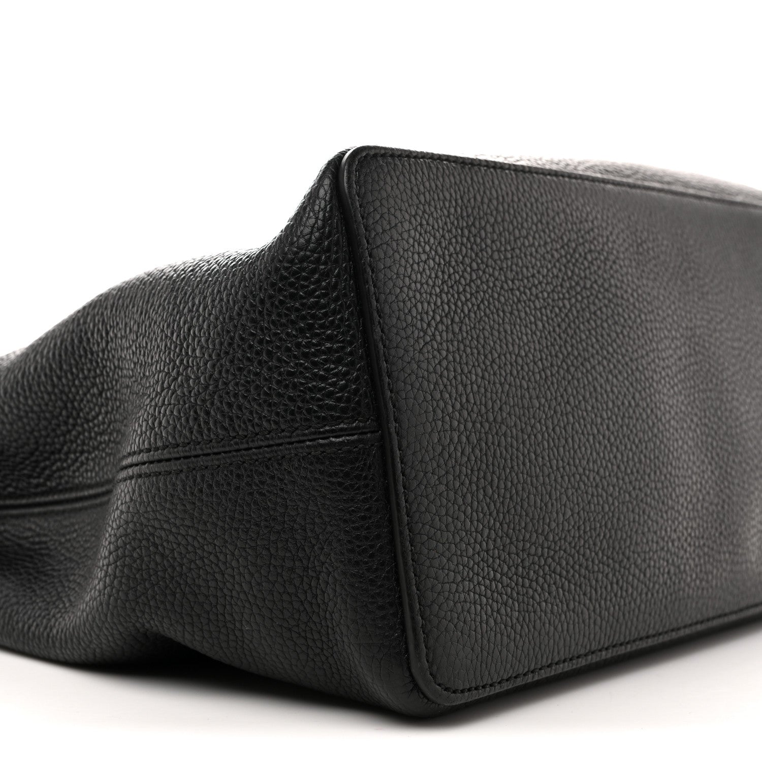 Pebbled Calfskin Large Soho Hobo Black