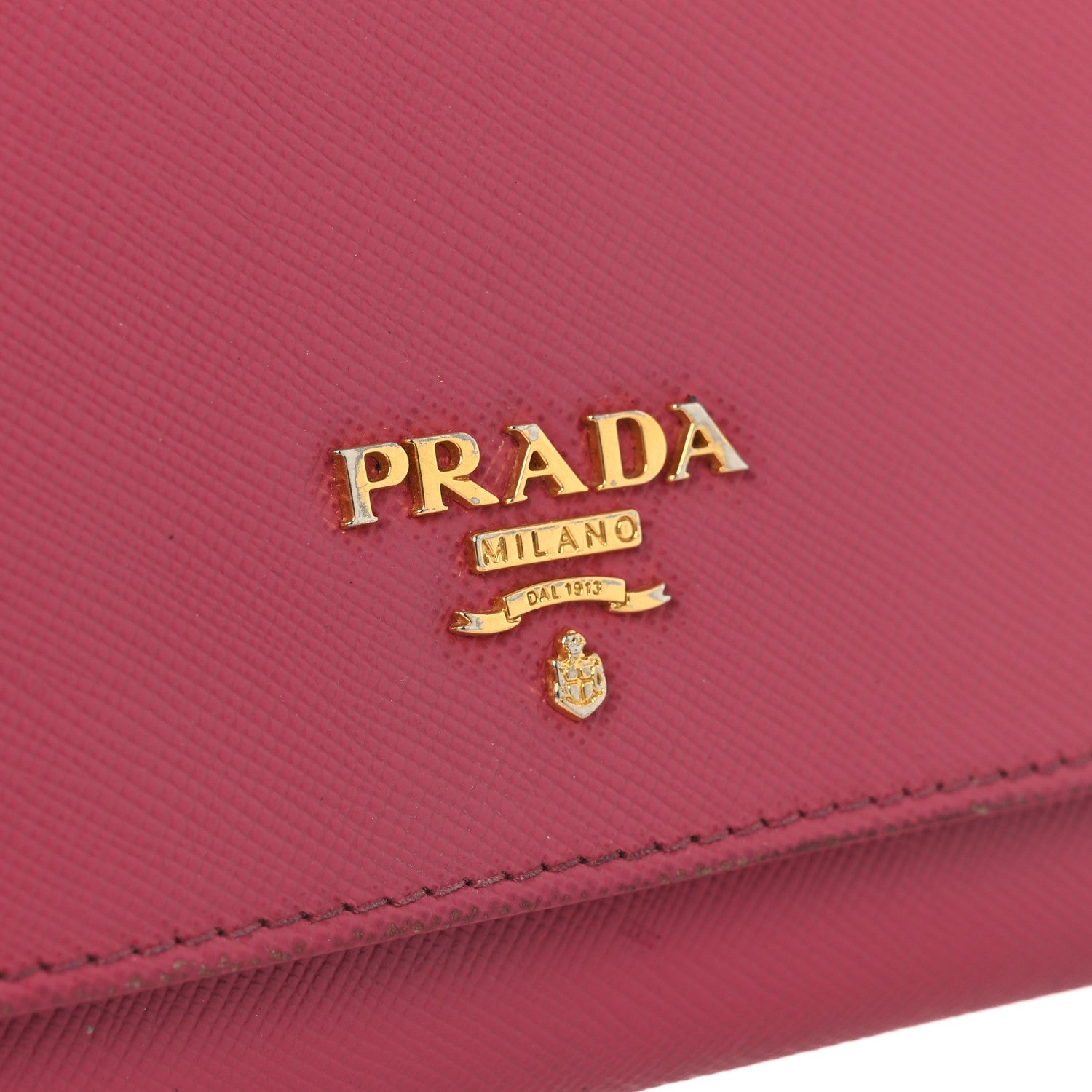 Saffiano Metal Oro Chain Wallet Peonia