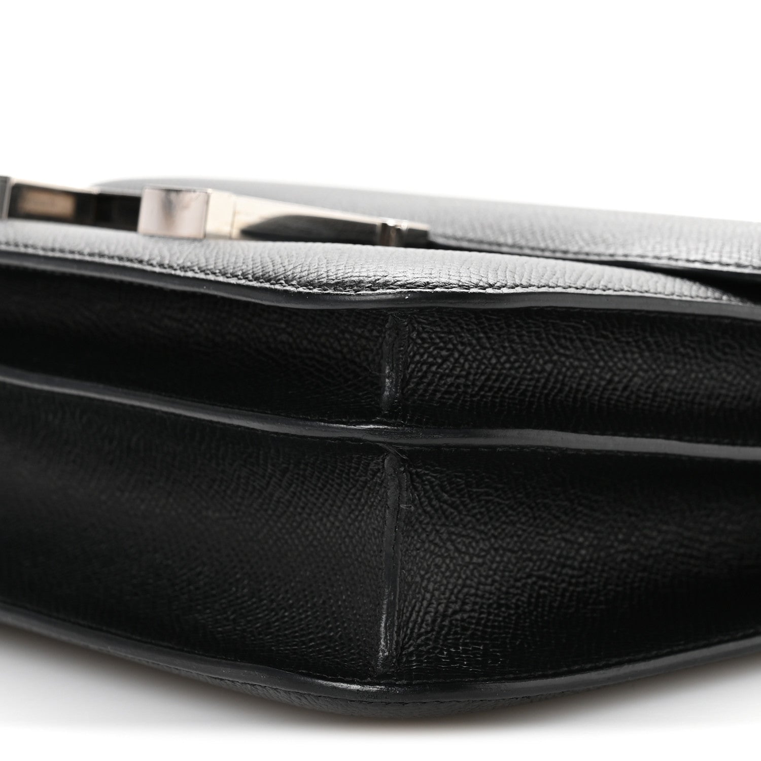 Epsom Constance 24 Black