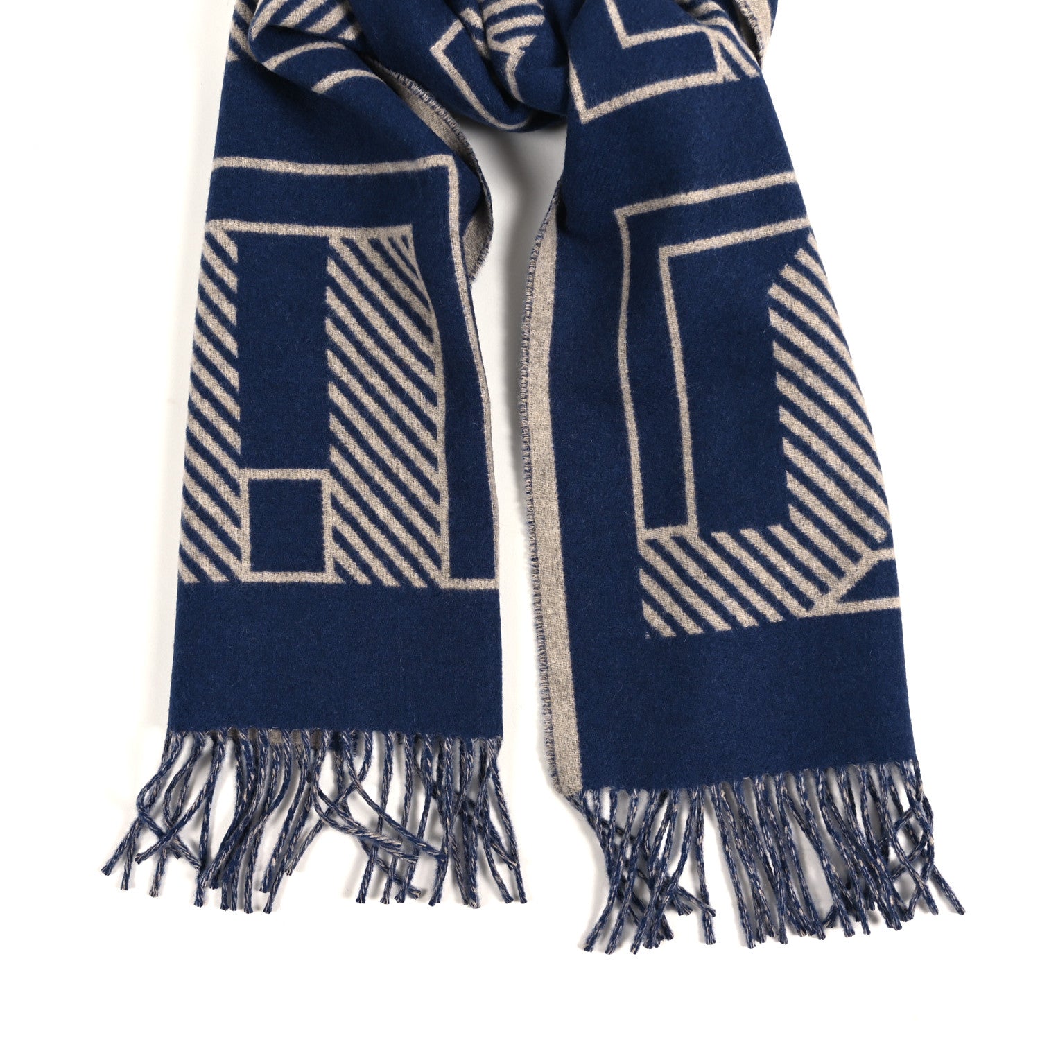Cashmere Casaque Lettres Au Carre Scarf Encre Beige Chine
