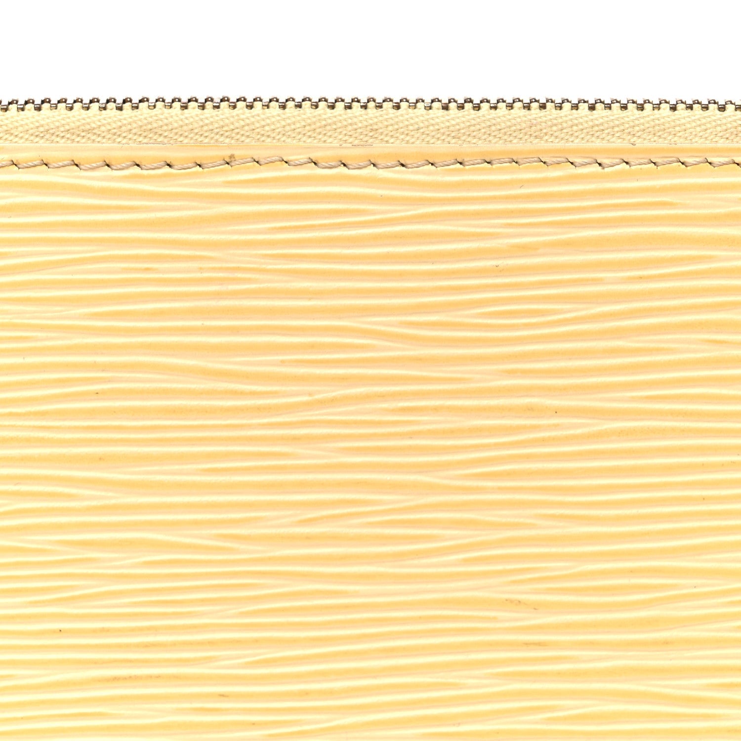 Epi Pochette Accessories 24 Vanilla