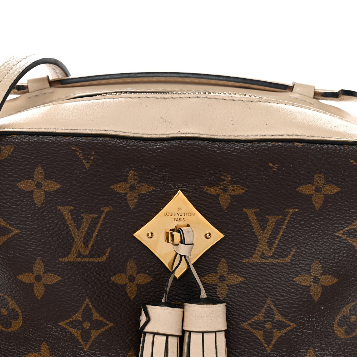 Monogram Saintonge Creme
