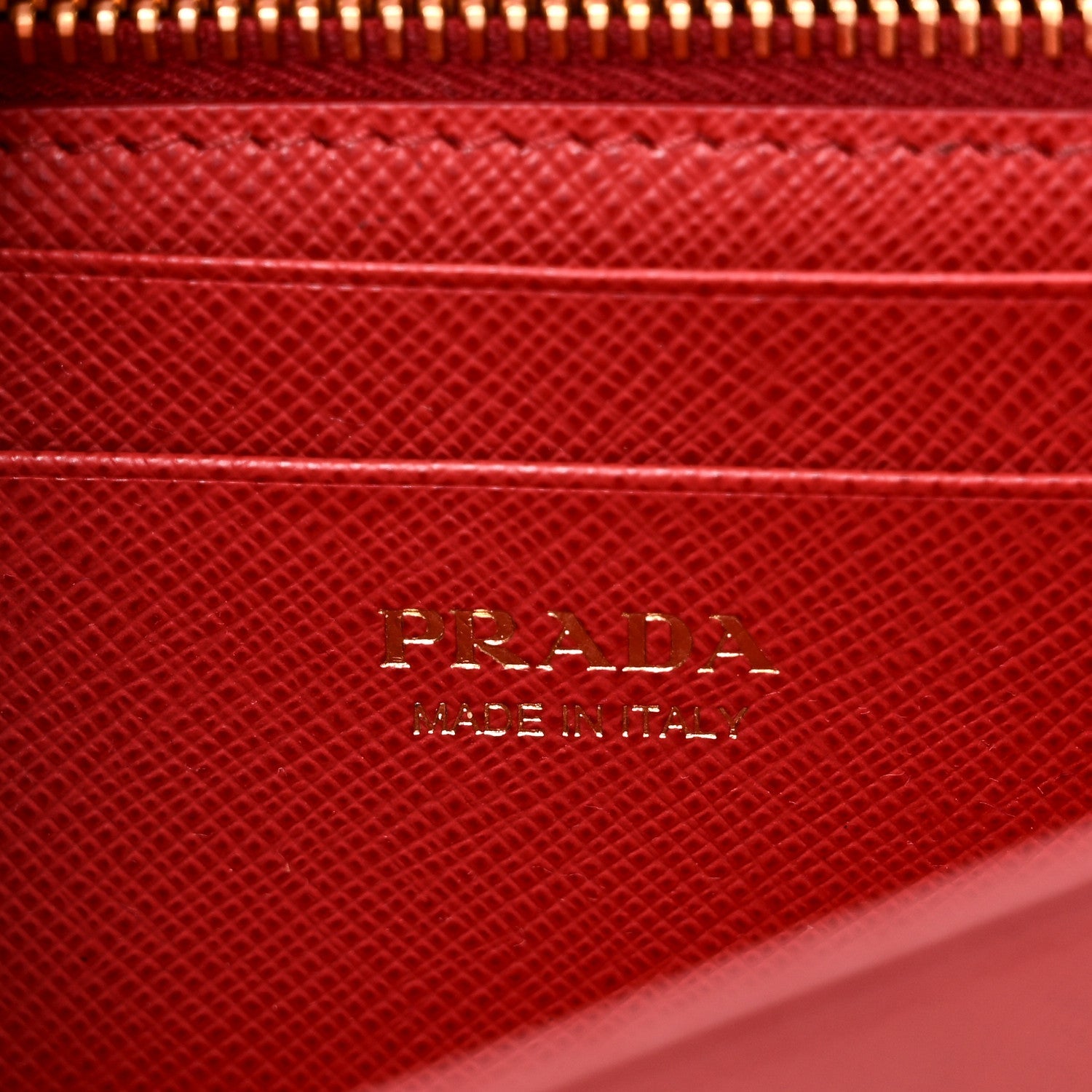 Saffiano Metal Oro Mini Bag Fuoco